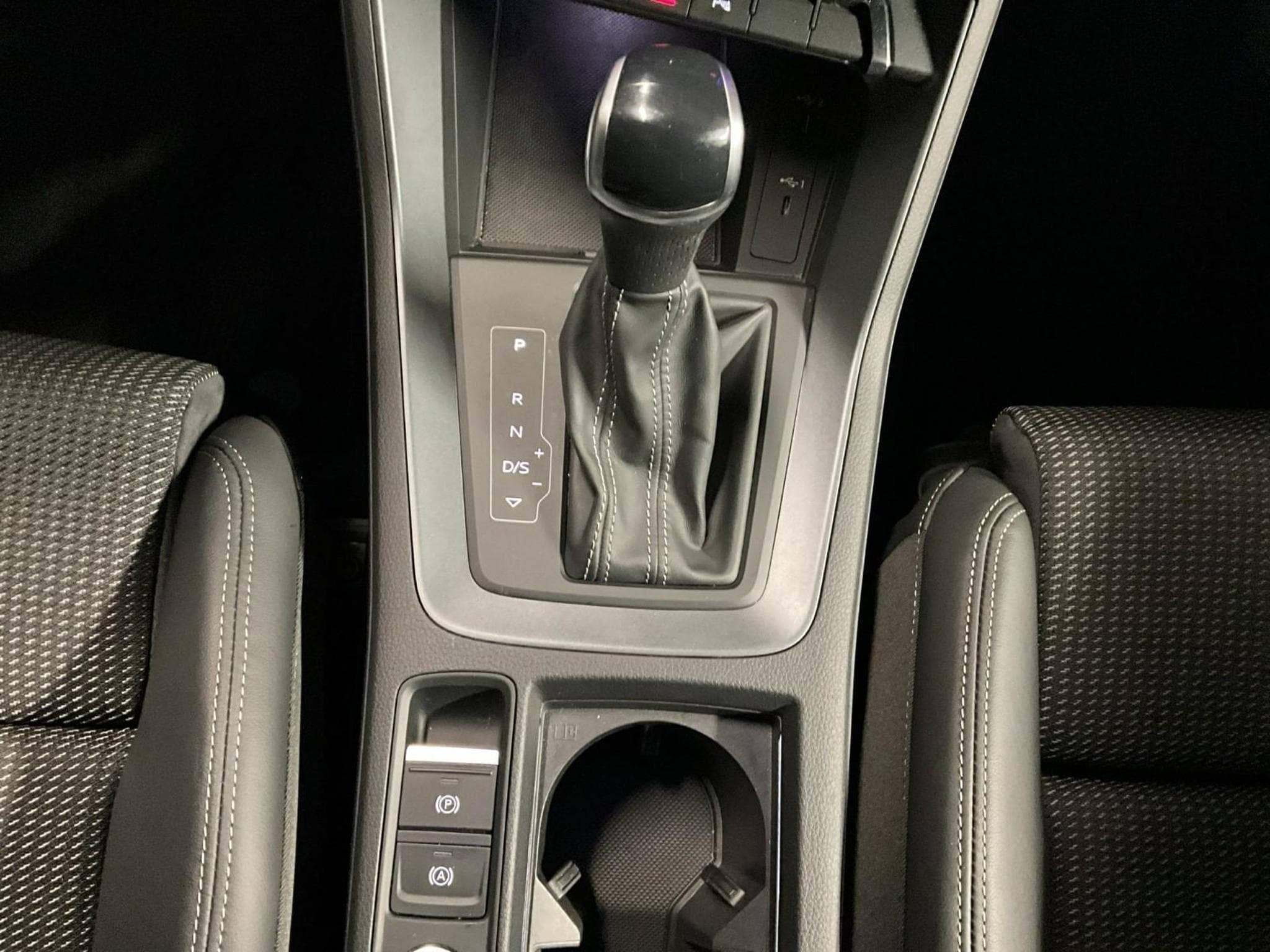 Audi Q3 SB+S-Line+35TDI+S-Tronic (2024) - Photo 14