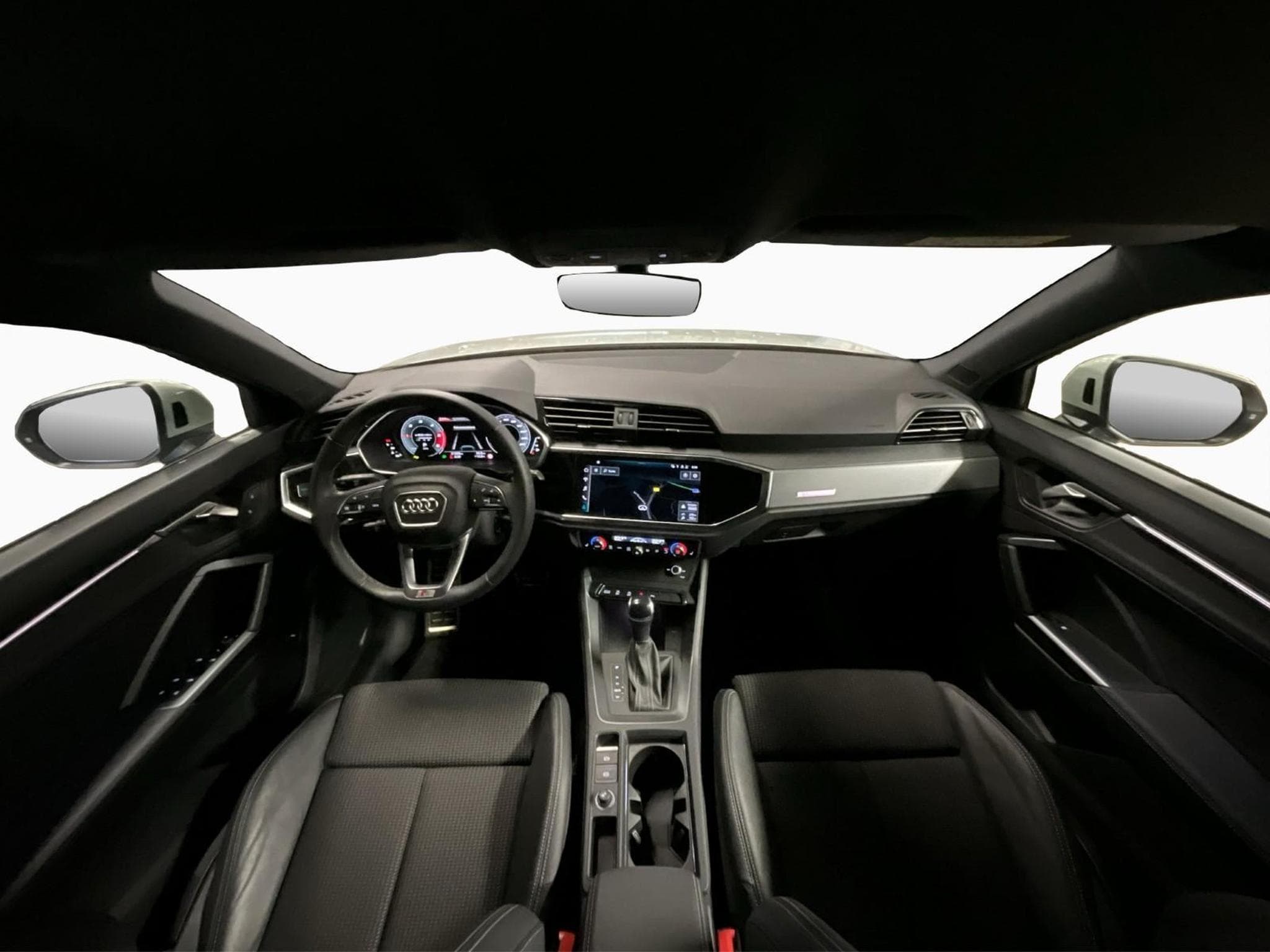 Audi Q3 SB+S-Line+35TDI+S-Tronic (2024) - Photo 2