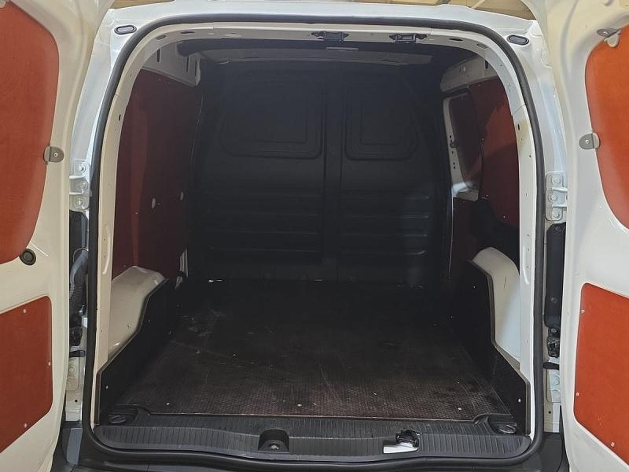 NISSAN Townstar L1 Tce 130 N-Connecta (2023) - Photo 8