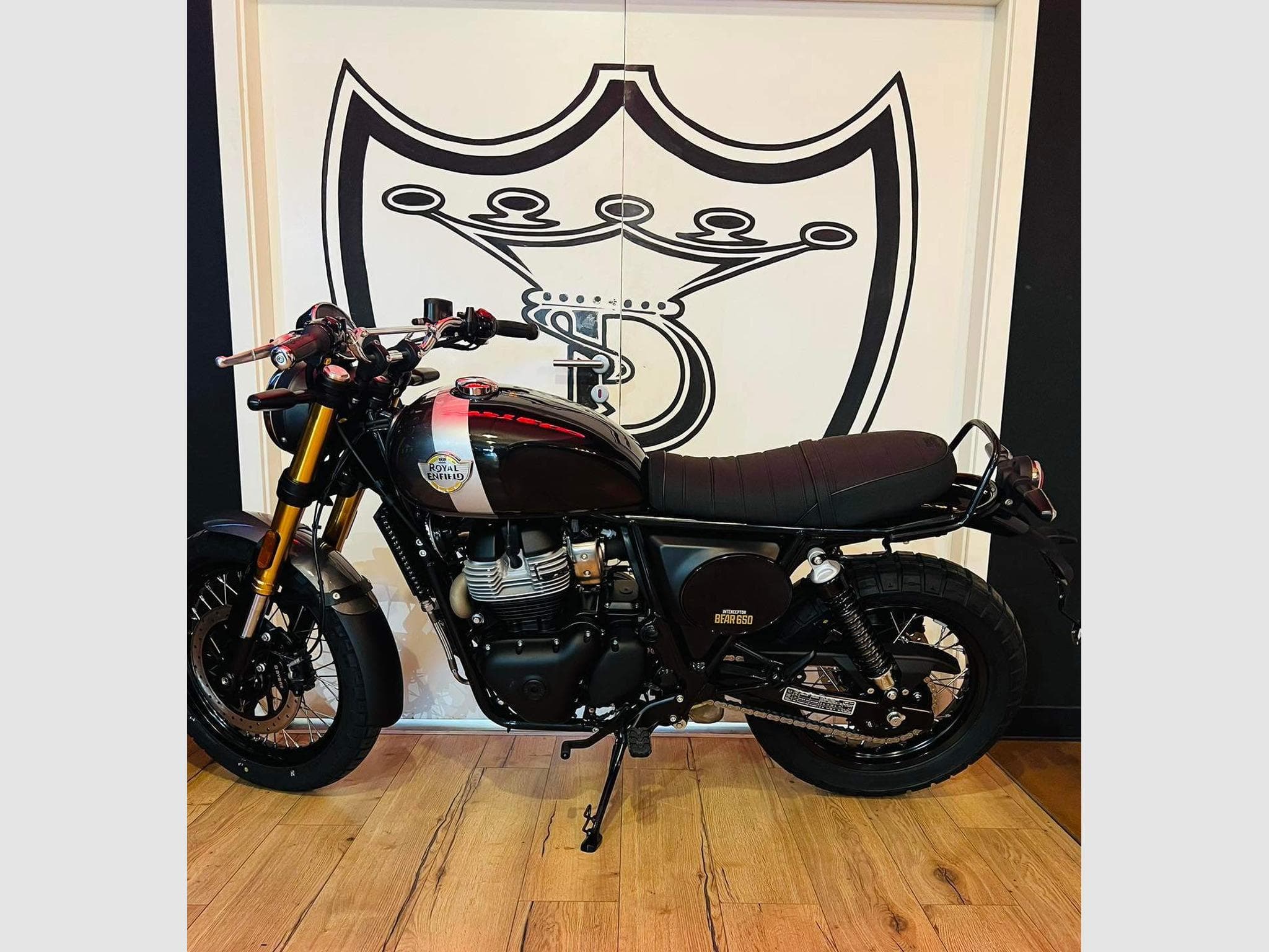 Royal Enfield Interceptor 650 BEAR (2026) - Foto 2