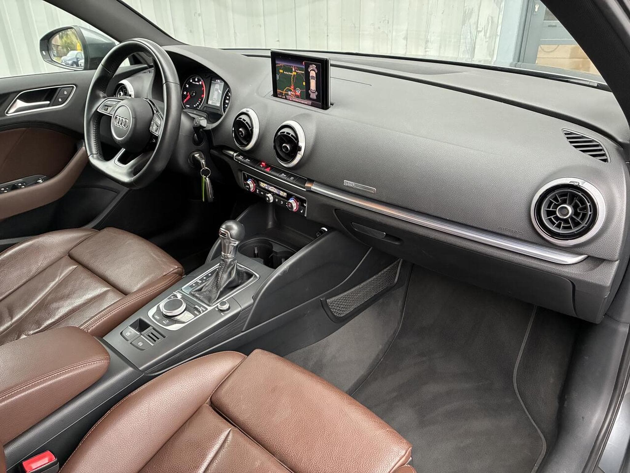 Audi A3 SPORTBACK 2.0 TFSI 190 S-TRONIC 7 S-LINE GPS (2017) - Photo 10