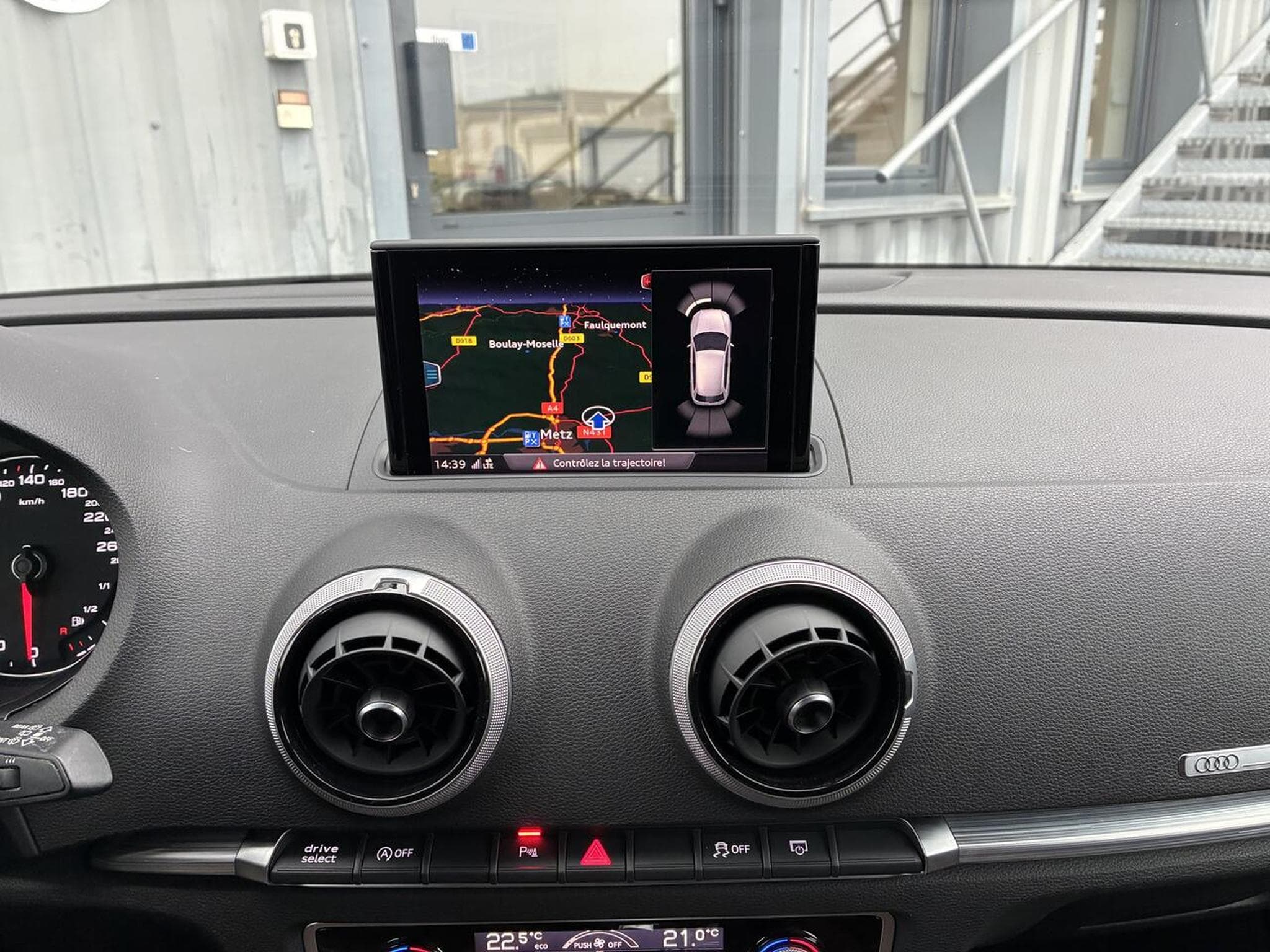 Audi A3 SPORTBACK 2.0 TFSI 190 S-TRONIC 7 S-LINE GPS (2017) - Photo 14