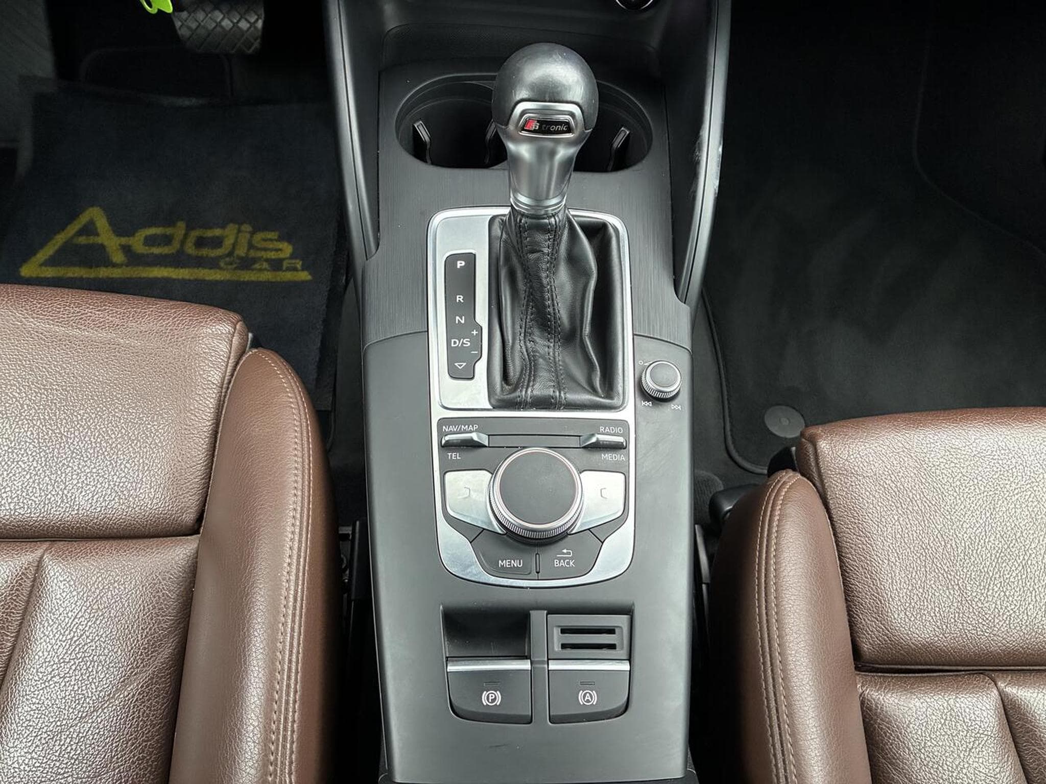 Audi A3 SPORTBACK 2.0 TFSI 190 S-TRONIC 7 S-LINE GPS (2017) - Photo 8