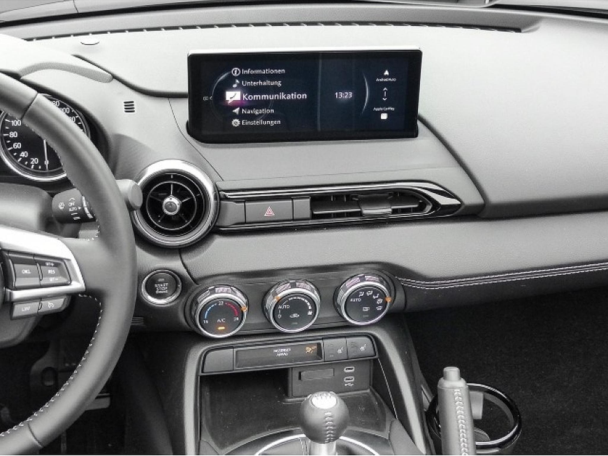 Mazda MX-5 (2025) - Photo 6