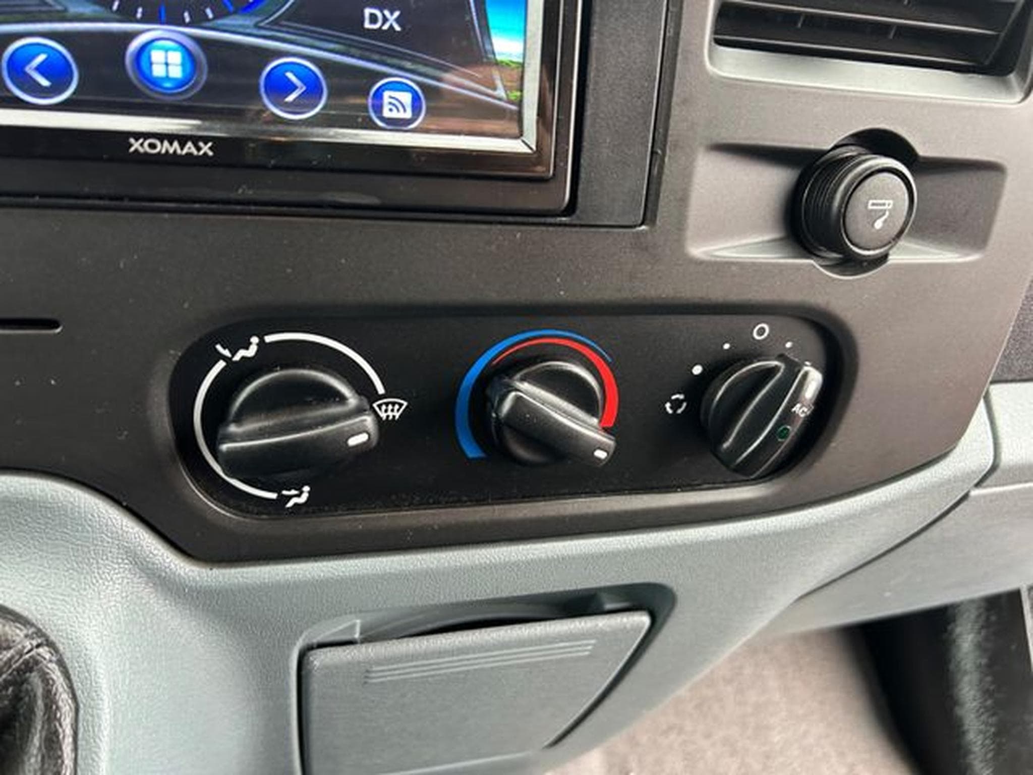 Ford Transit Transit FT 300 K Euroline *7-Sitzer*Camping* (2011) - Photo 12