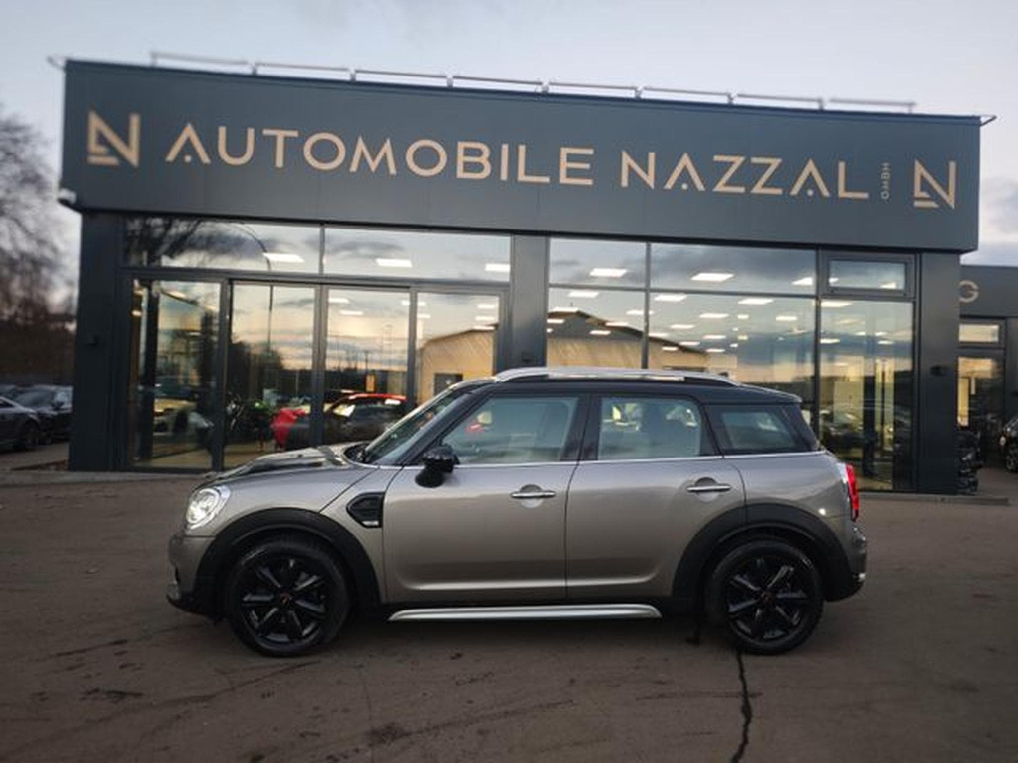 MINI Countryman COOPER COUNTRYMAN *AUT*FACELIFT*PANO*NAVI*2.HD (2019) - Photo 13