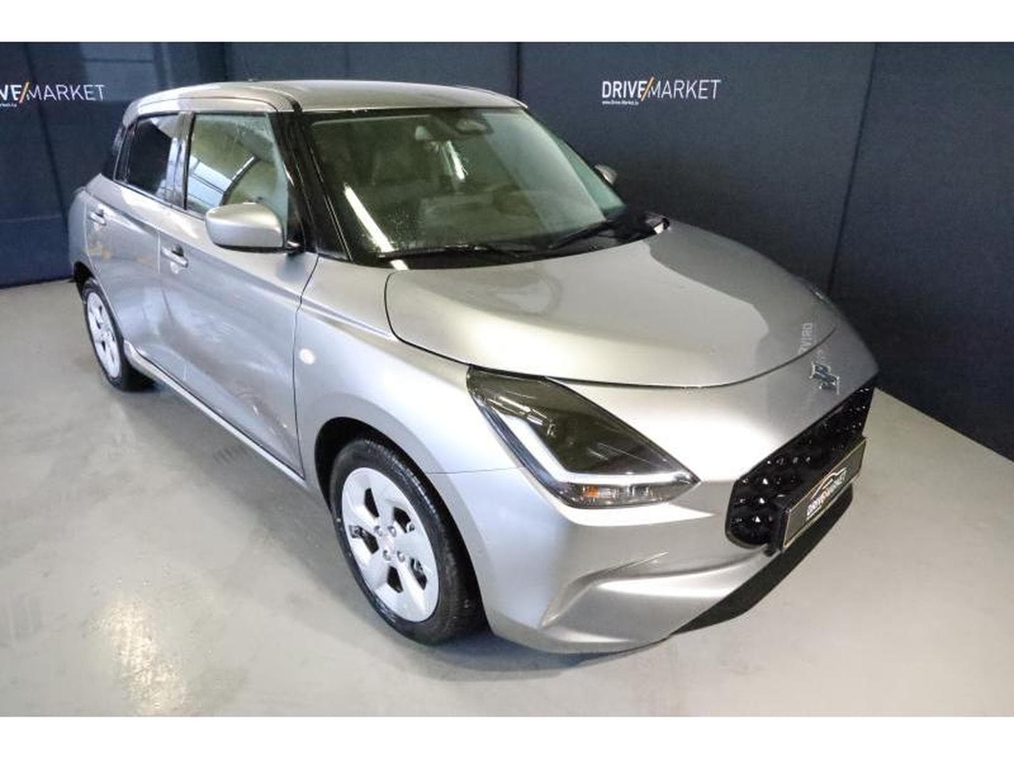 Suzuki Swift GL+ (2025) - Foto 15