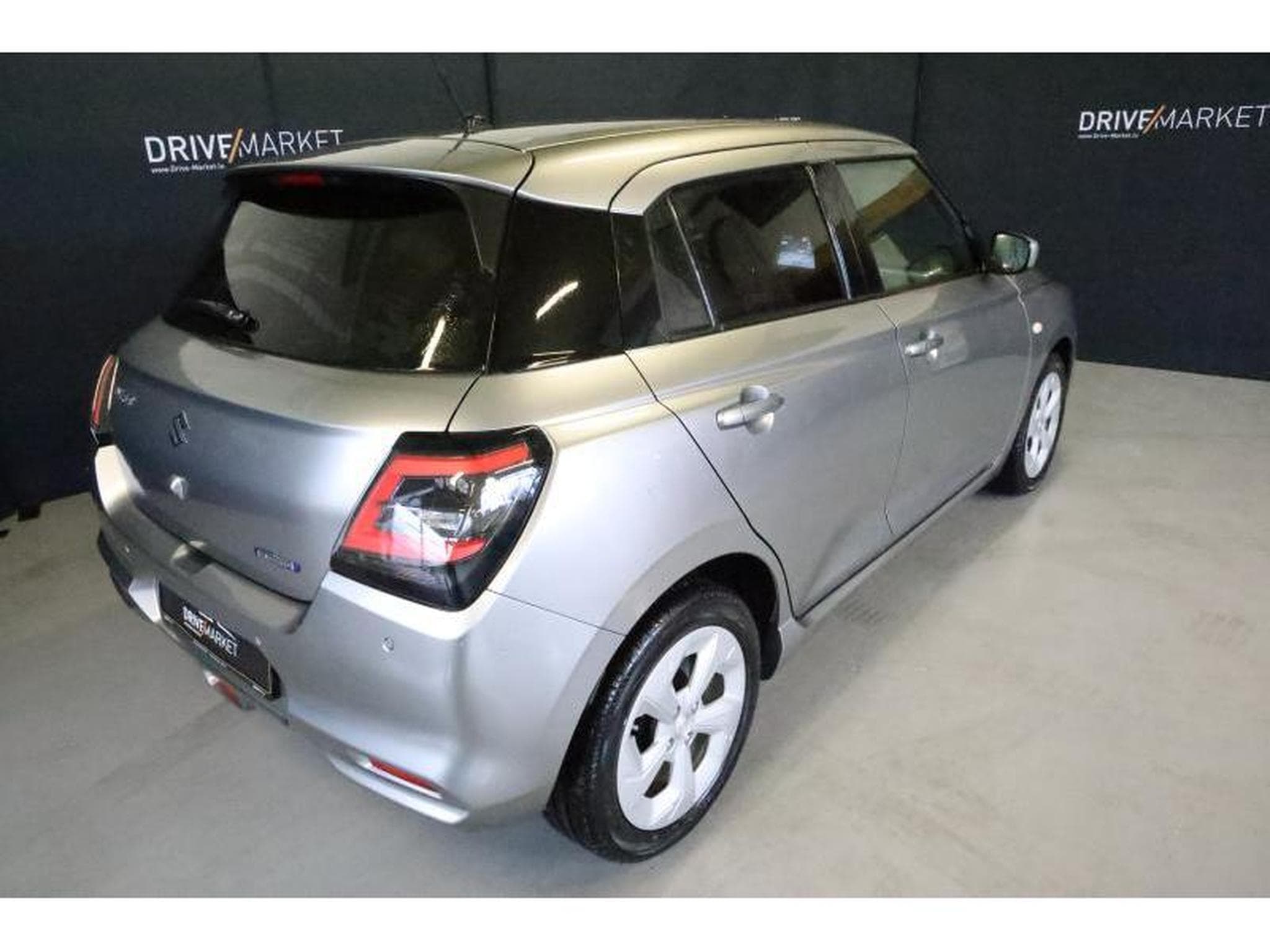 Suzuki Swift GL+ (2025) - Foto 17