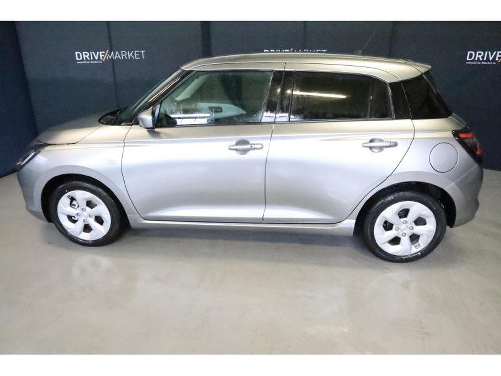 Suzuki Swift GL+ (2025) - Foto 19