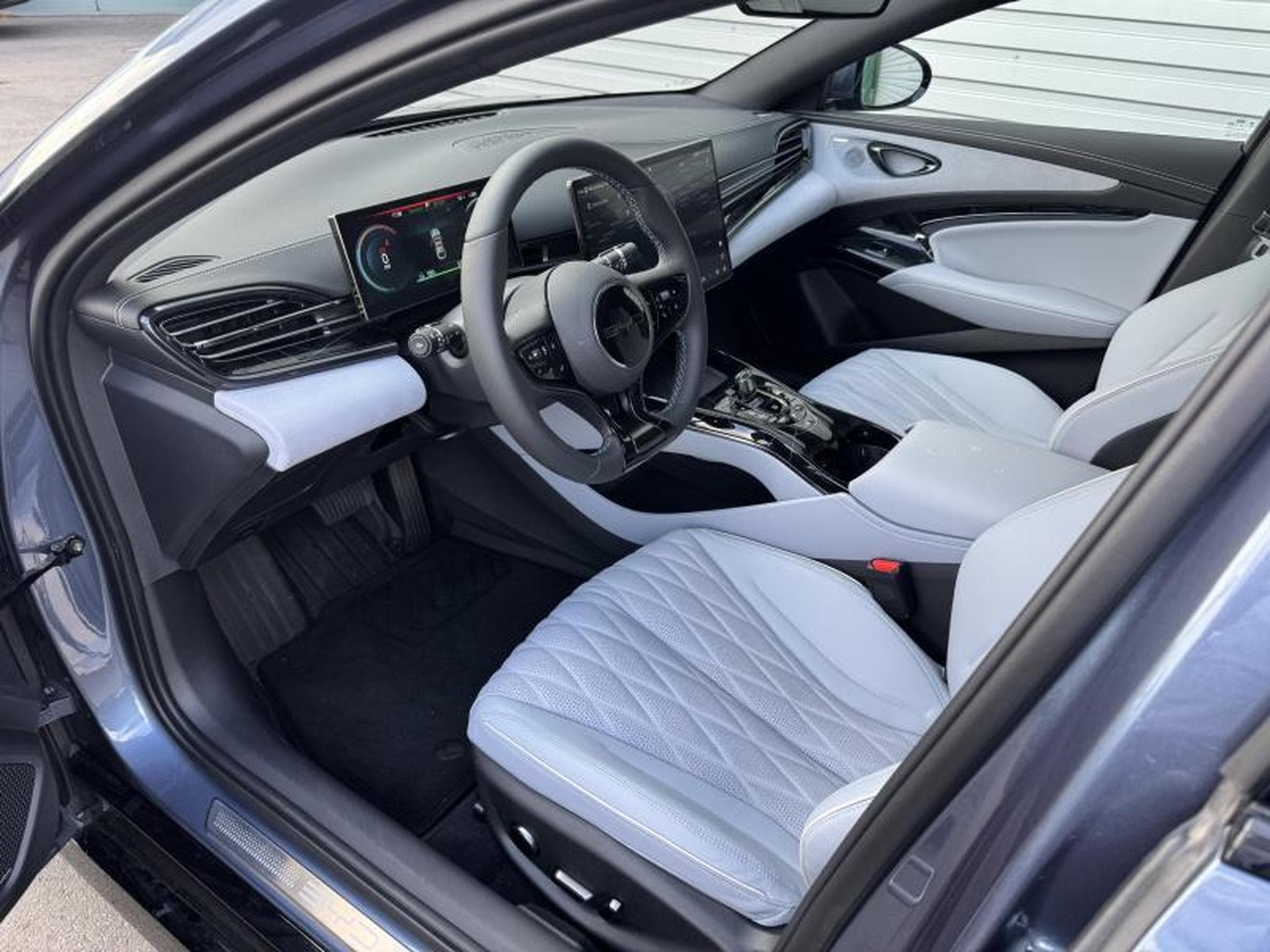 BYD SEAL EXCELLENCE (2025) - Photo 4