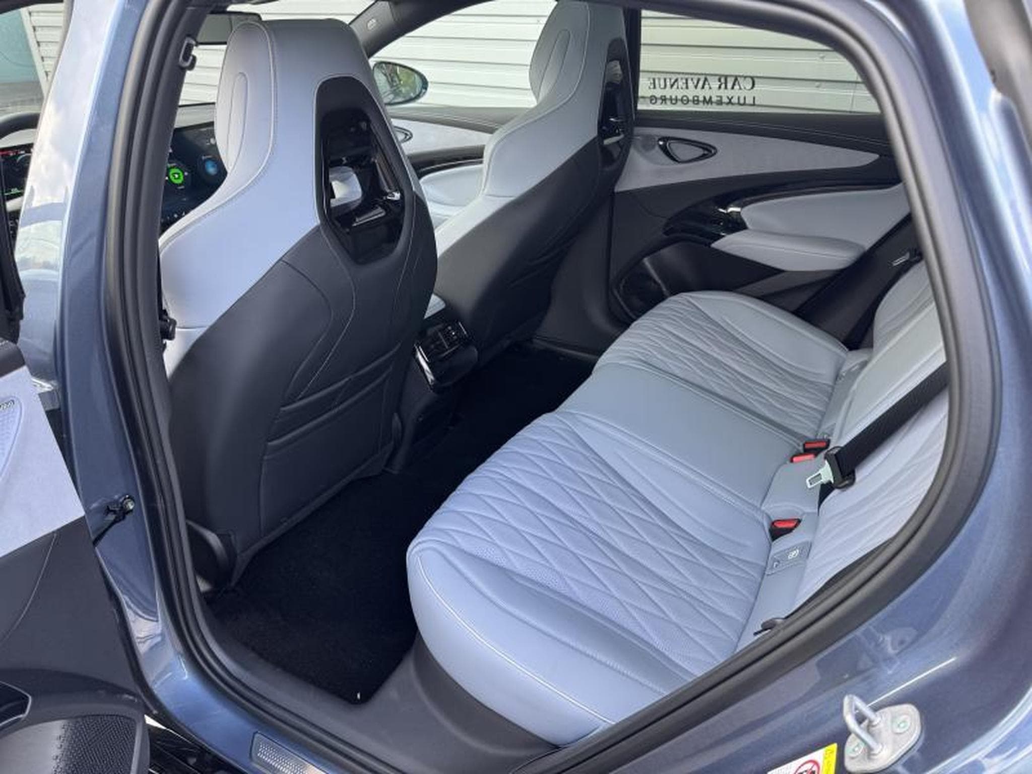 BYD SEAL EXCELLENCE (2025) - Photo 9