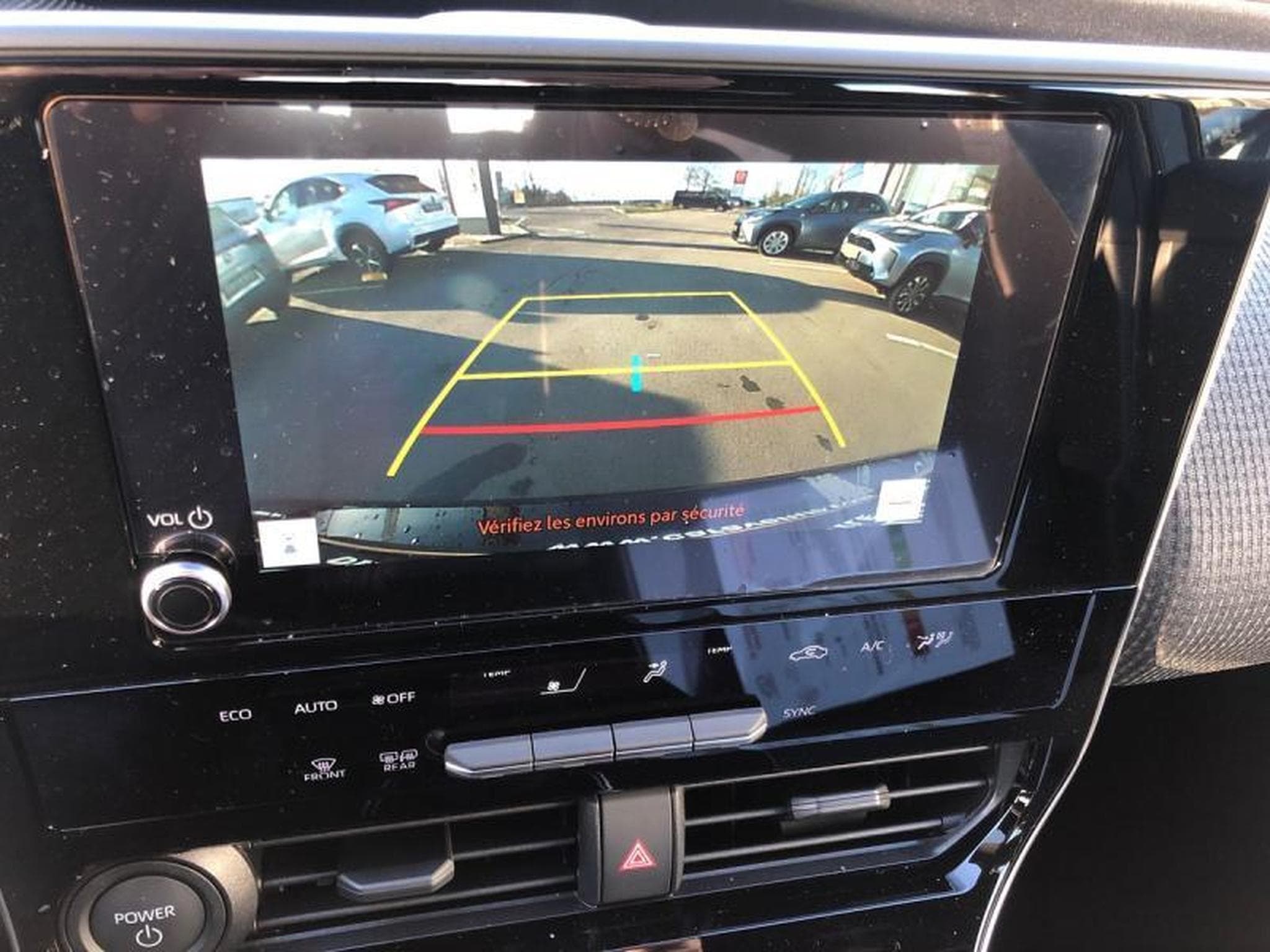 Toyota bZ4X 2WD Dynamic (2025) - Foto 13