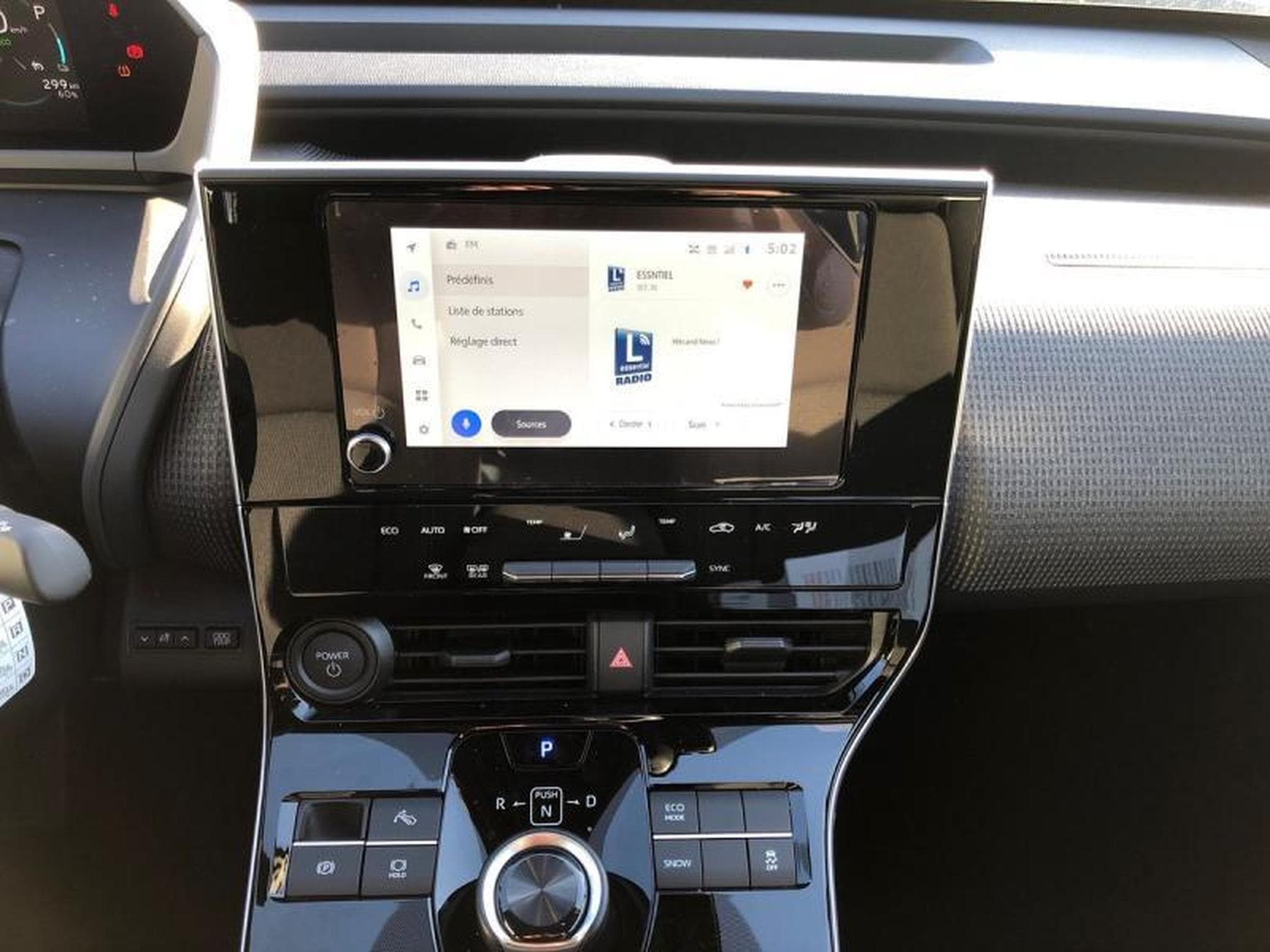 Toyota bZ4X 2WD Dynamic (2025) - Foto 9