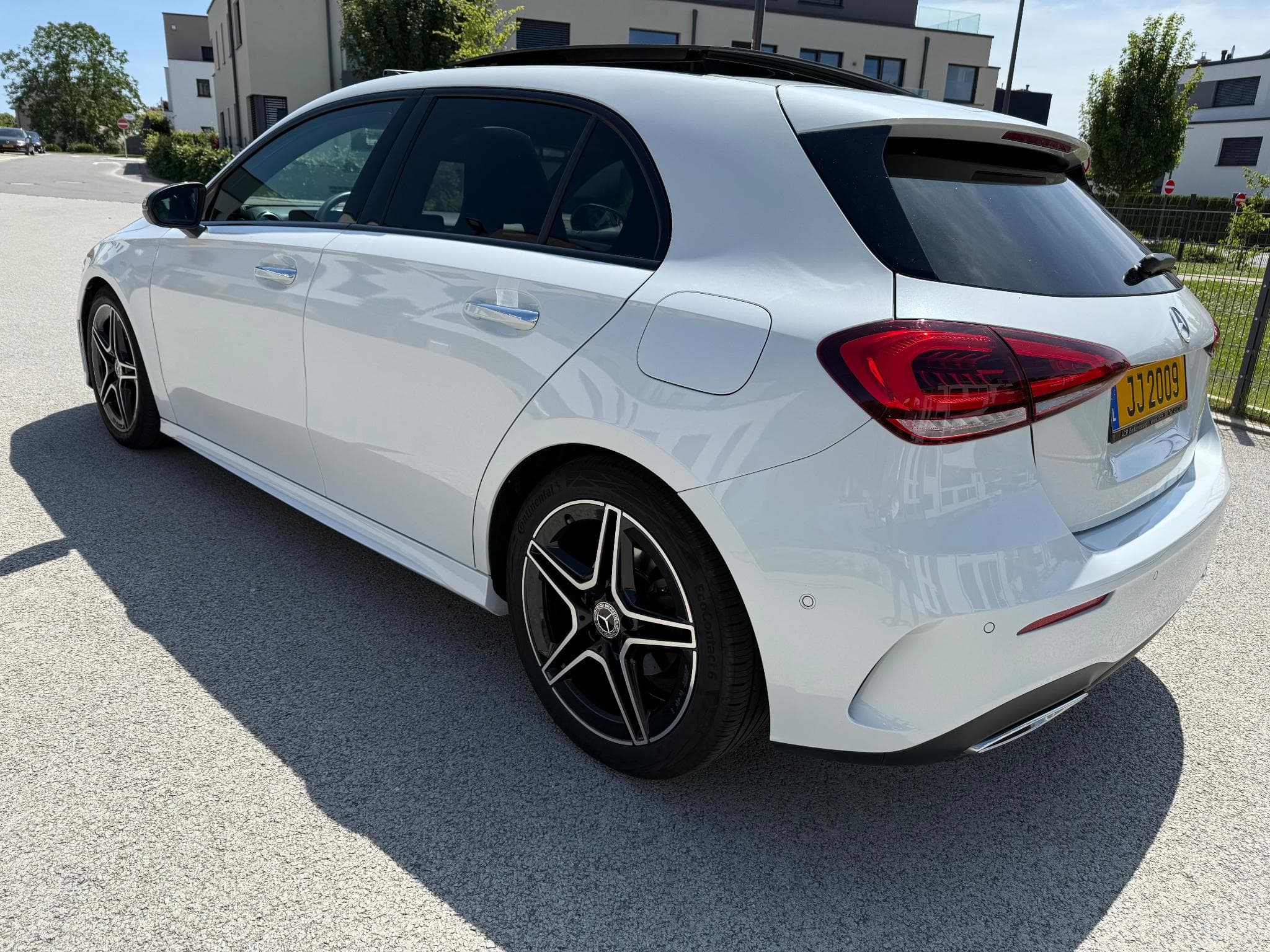 Mercedes A 200 AMG-LINE 2.0 DIESEL 8G-DCT 150 PS FAP (2021) - Photo 3