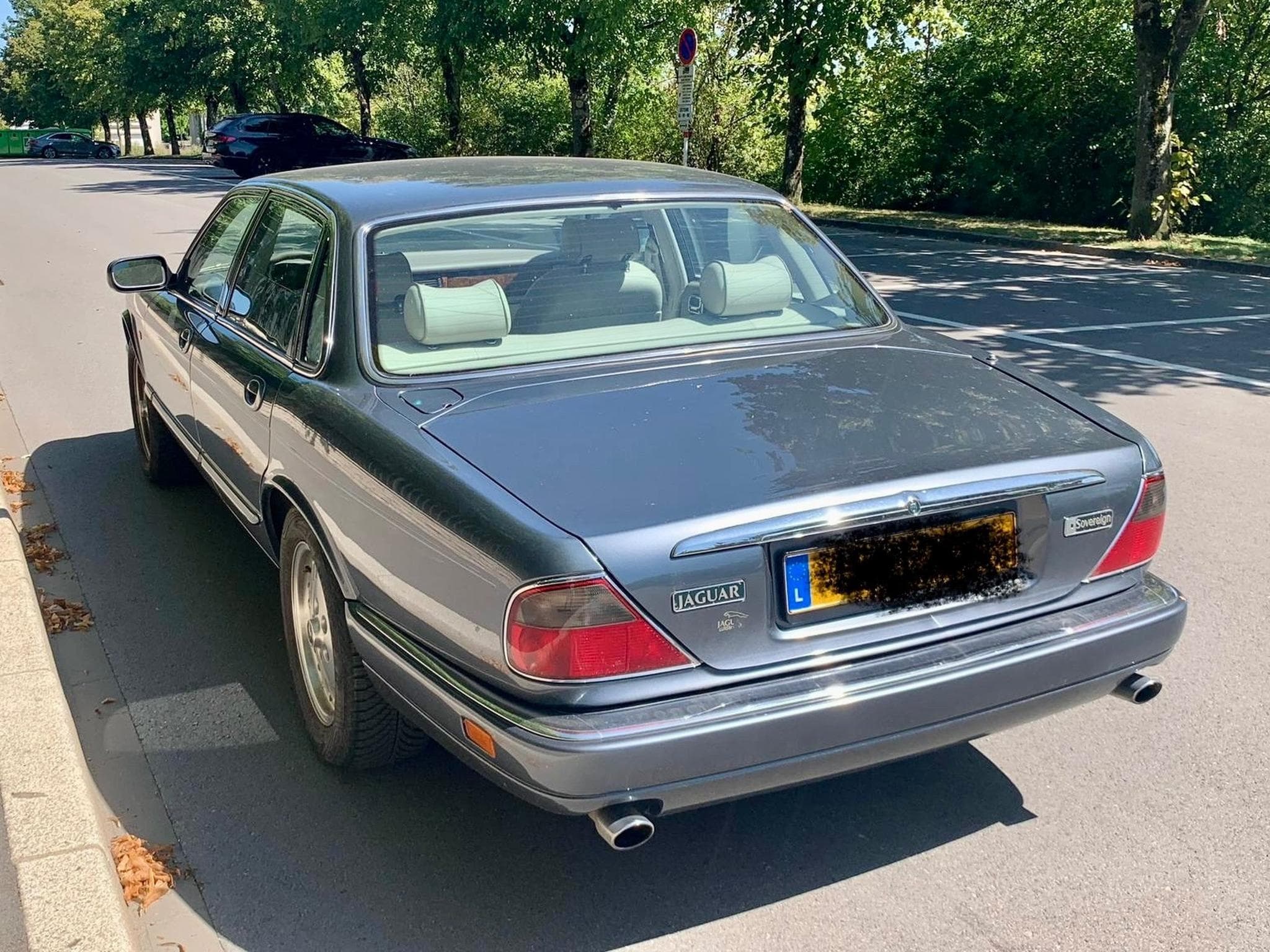 Jaguar XJ6 Sovereign (1995) - Photo 1