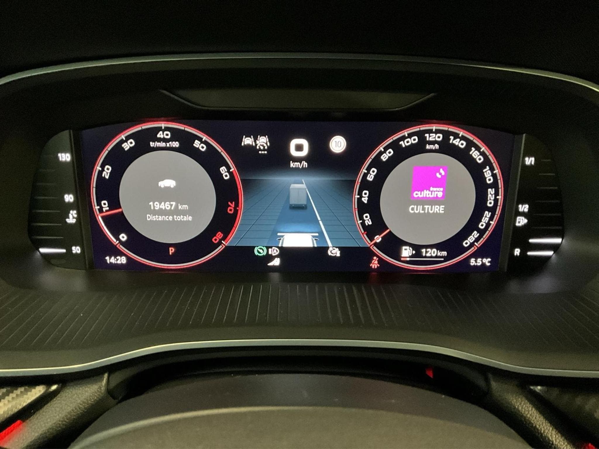 Skoda Octavia RS+DSG+LED+Sound+Head (2024) - Foto 11