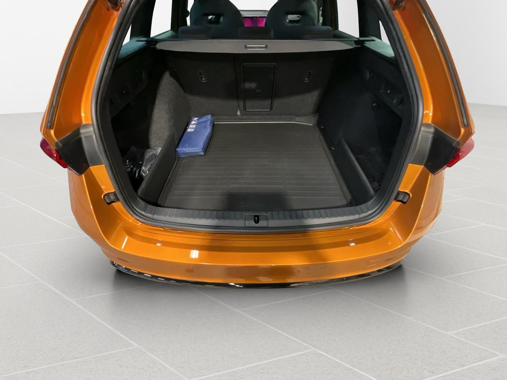 Skoda Octavia RS+DSG+LED+Sound+Head (2024) - Foto 17