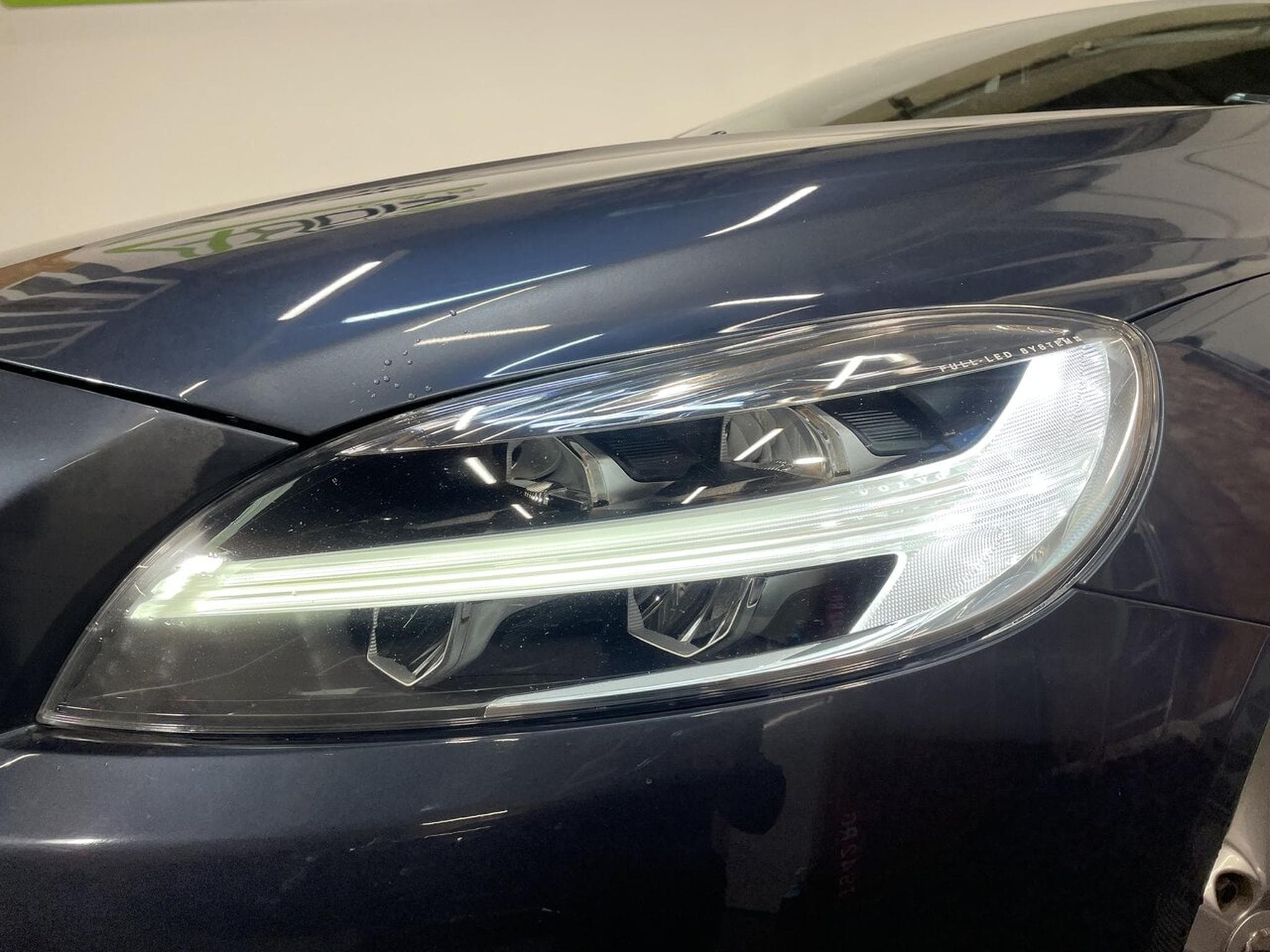 Volvo V40 D2 120 CV GEARTRONIC MOMENTUM GPS (2018) - Photo 12