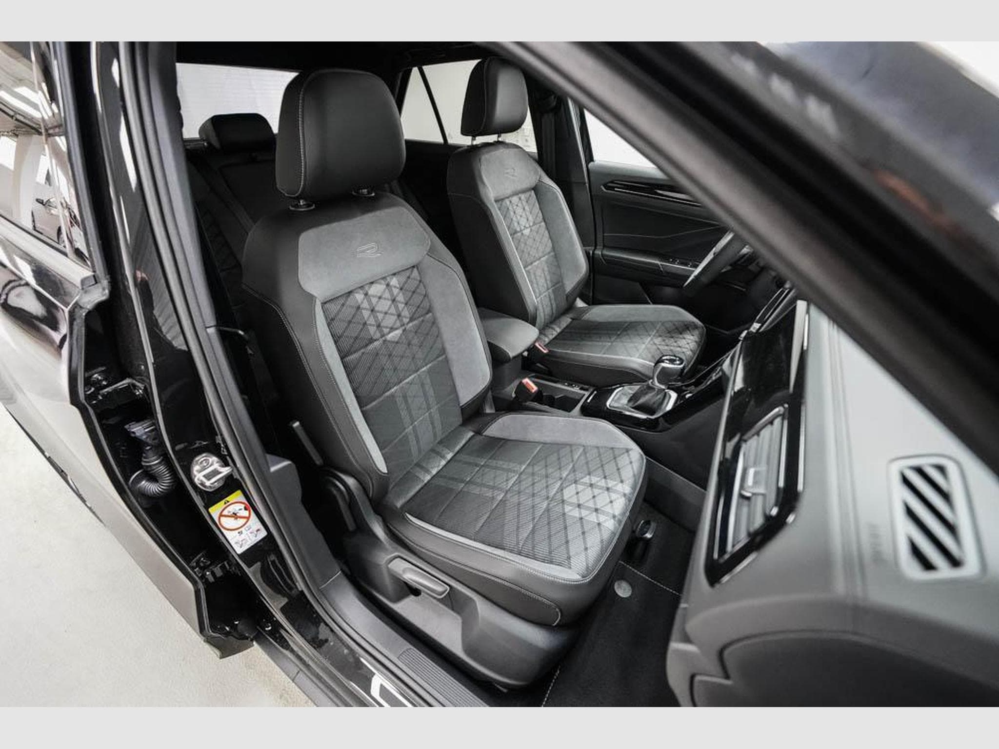 VW T-Roc 1,5 TSI DSG (2025) - Foto 20