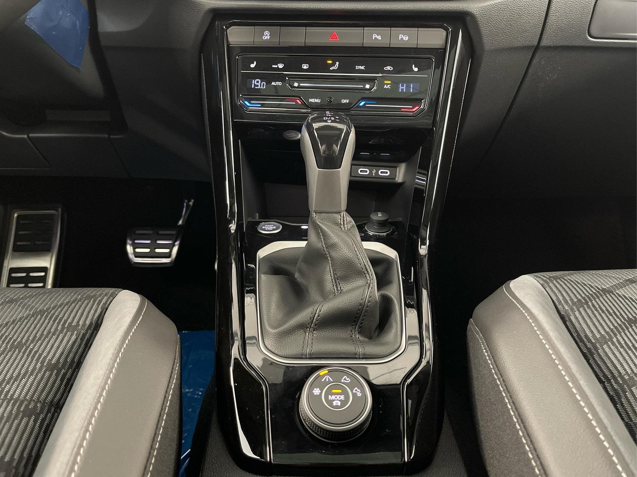 VW T-Roc R-Line (2026) - Foto 12