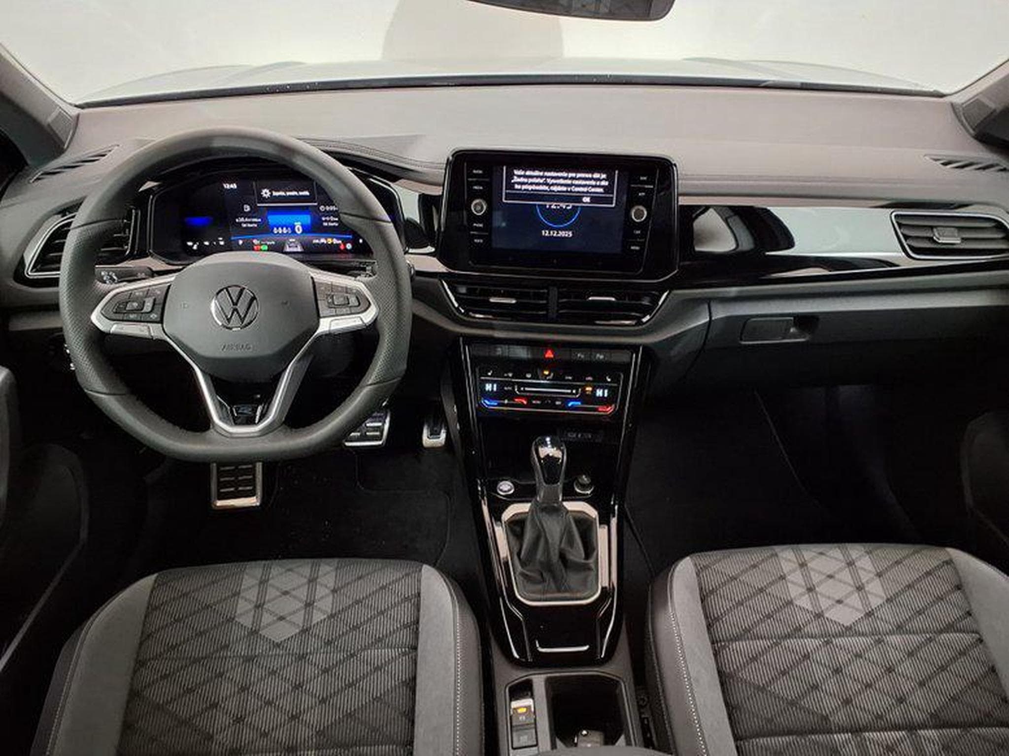 VW T-Roc R-Line 1.5 TSI 7-Gang-DSG (2025) - Foto 11