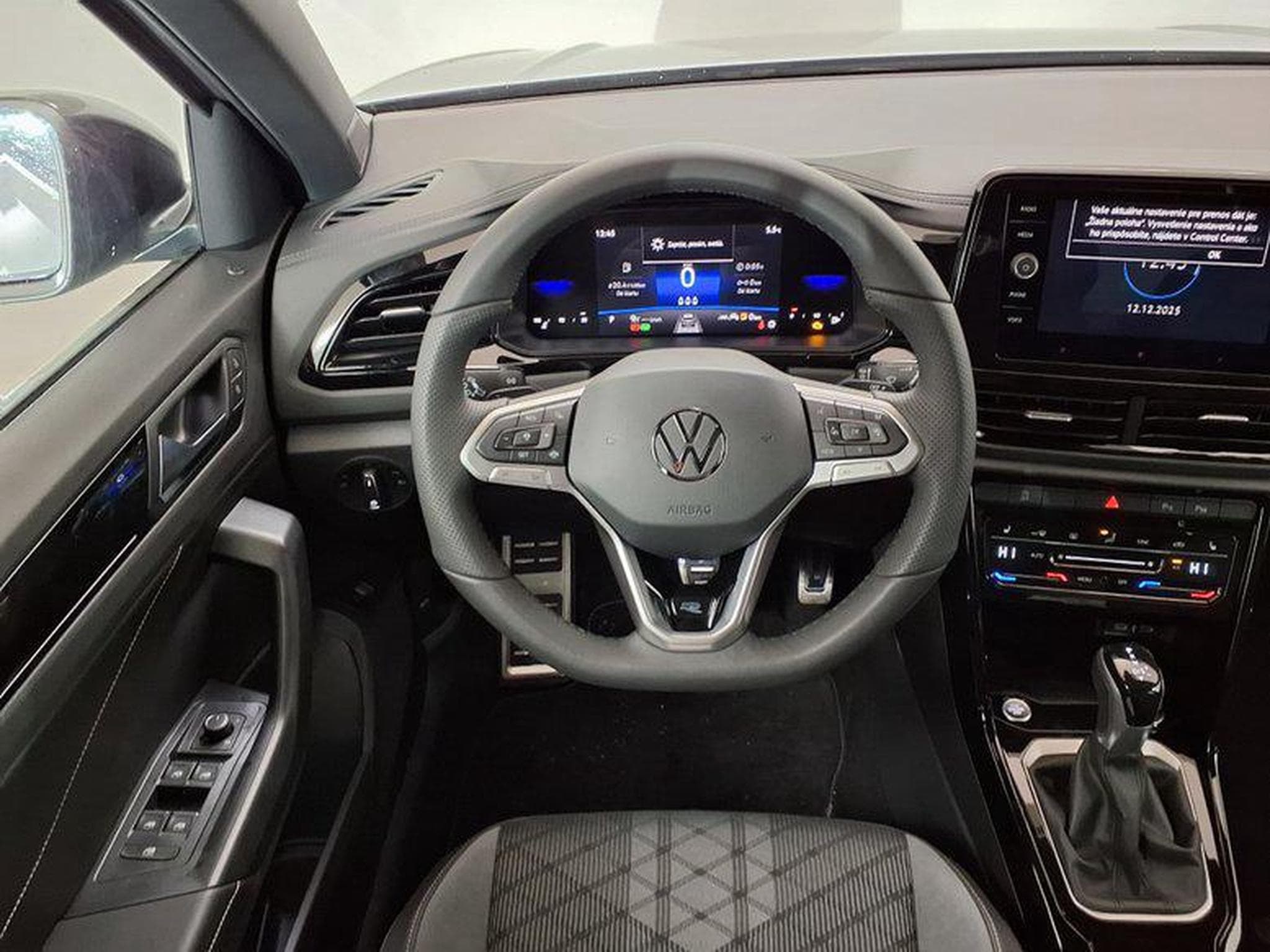 VW T-Roc R-Line 1.5 TSI 7-Gang-DSG (2025) - Foto 12