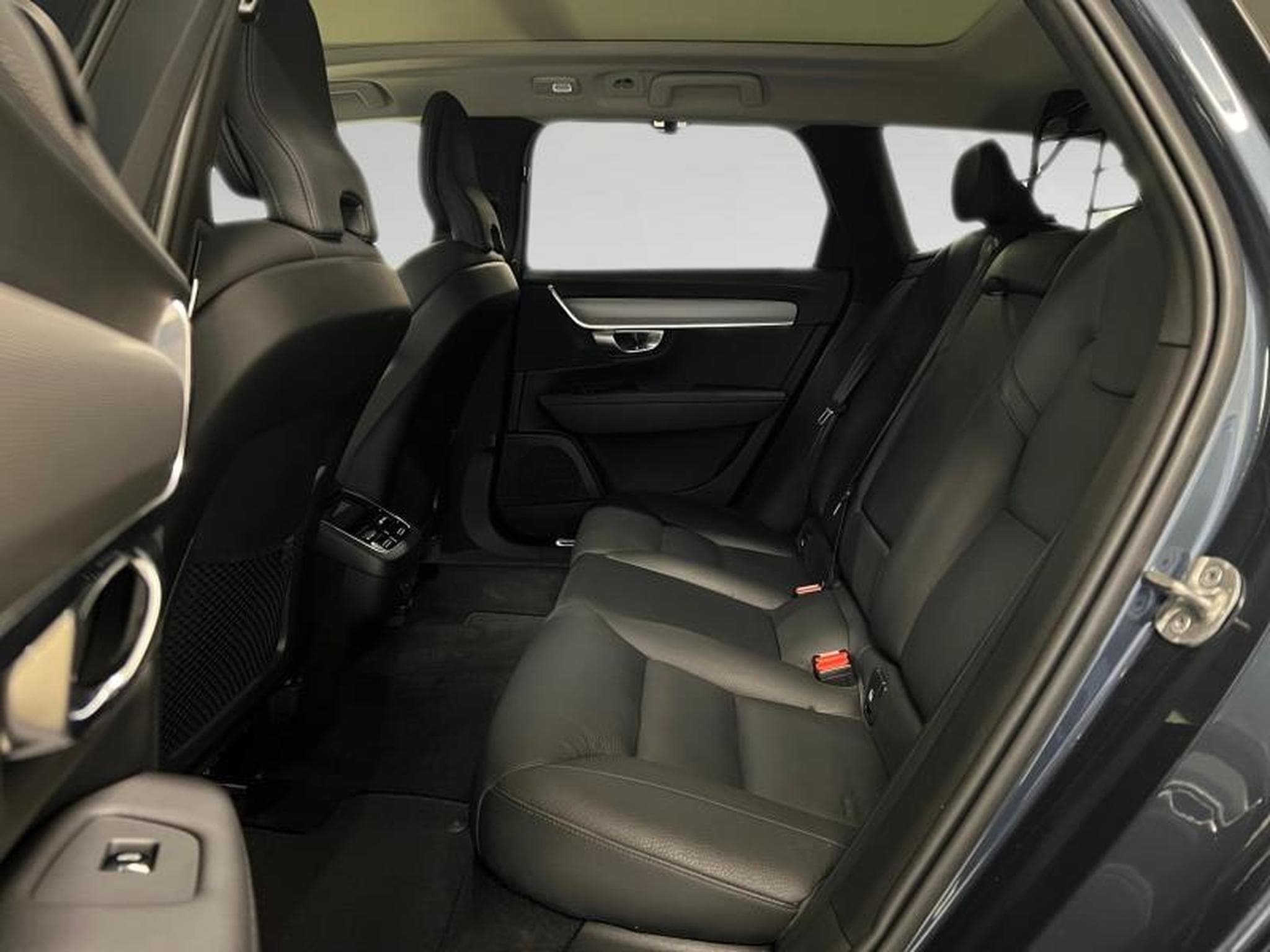 Volvo V90 Ultimate (2023) - Foto 16