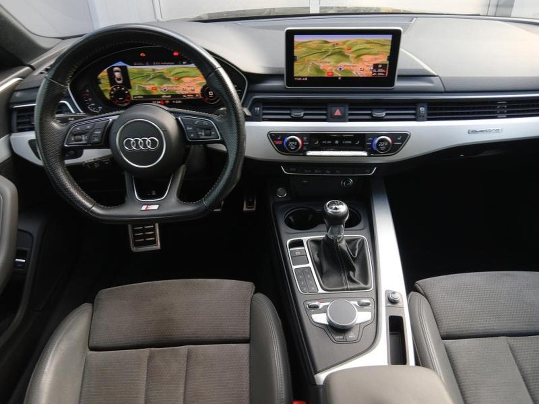 Audi A5 Sportback Sport 2.0 TFSI quattro 6-Gang (2018) - Photo 8