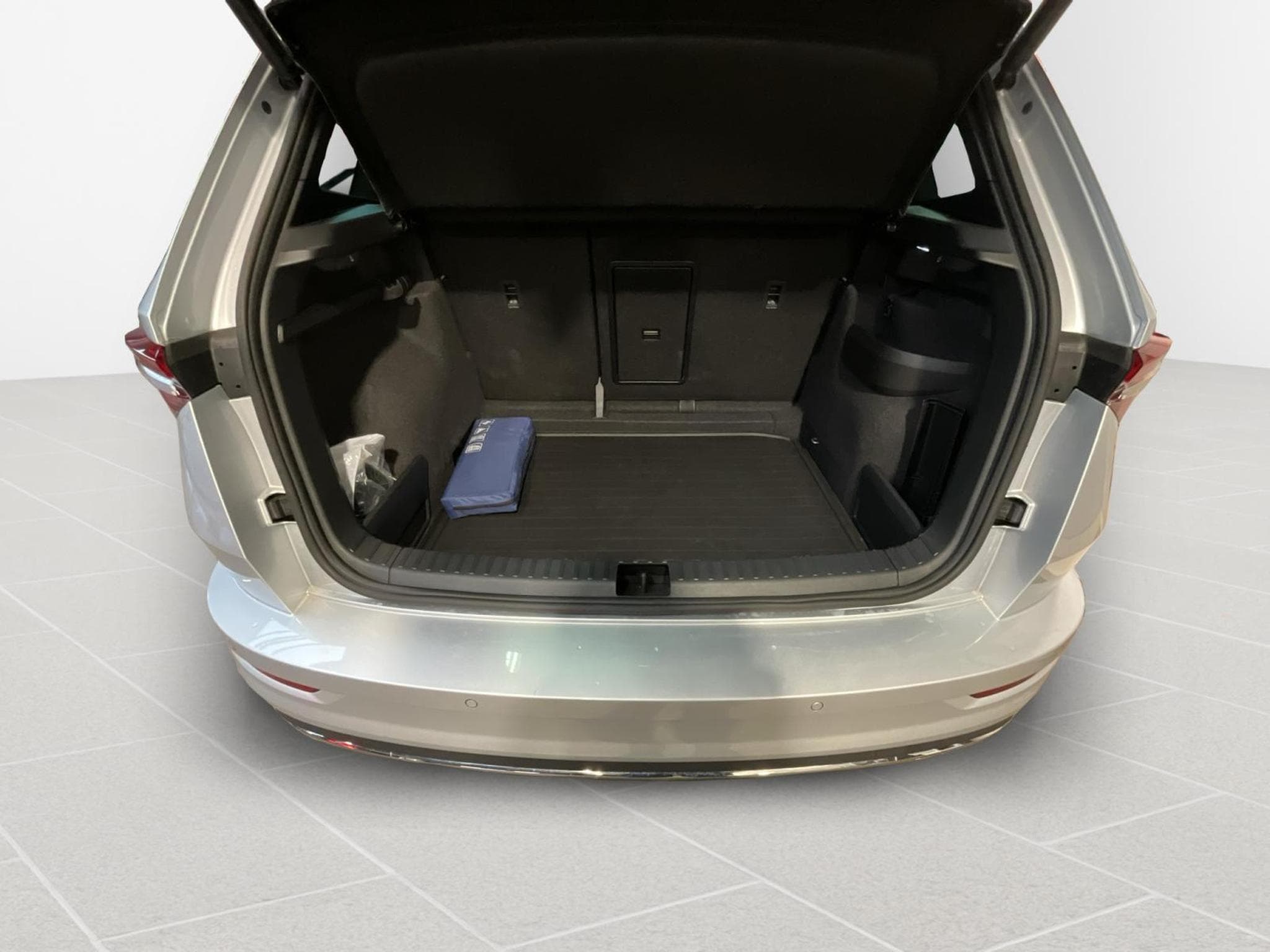 Skoda Karoq Sportline+DSG+Navi+LED (2025) - Foto 16