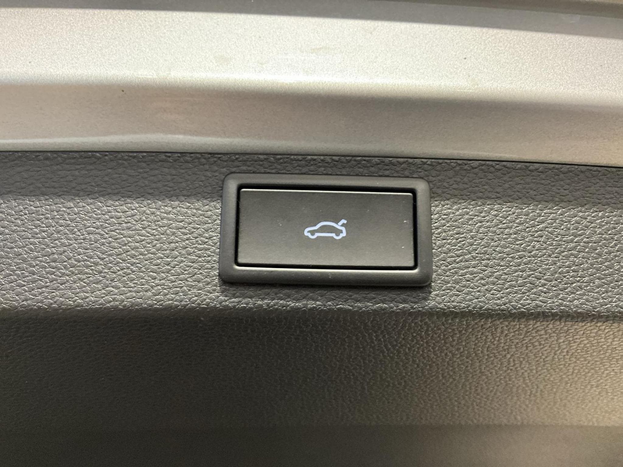 Skoda Karoq Sportline+DSG+Navi+LED (2025) - Foto 18