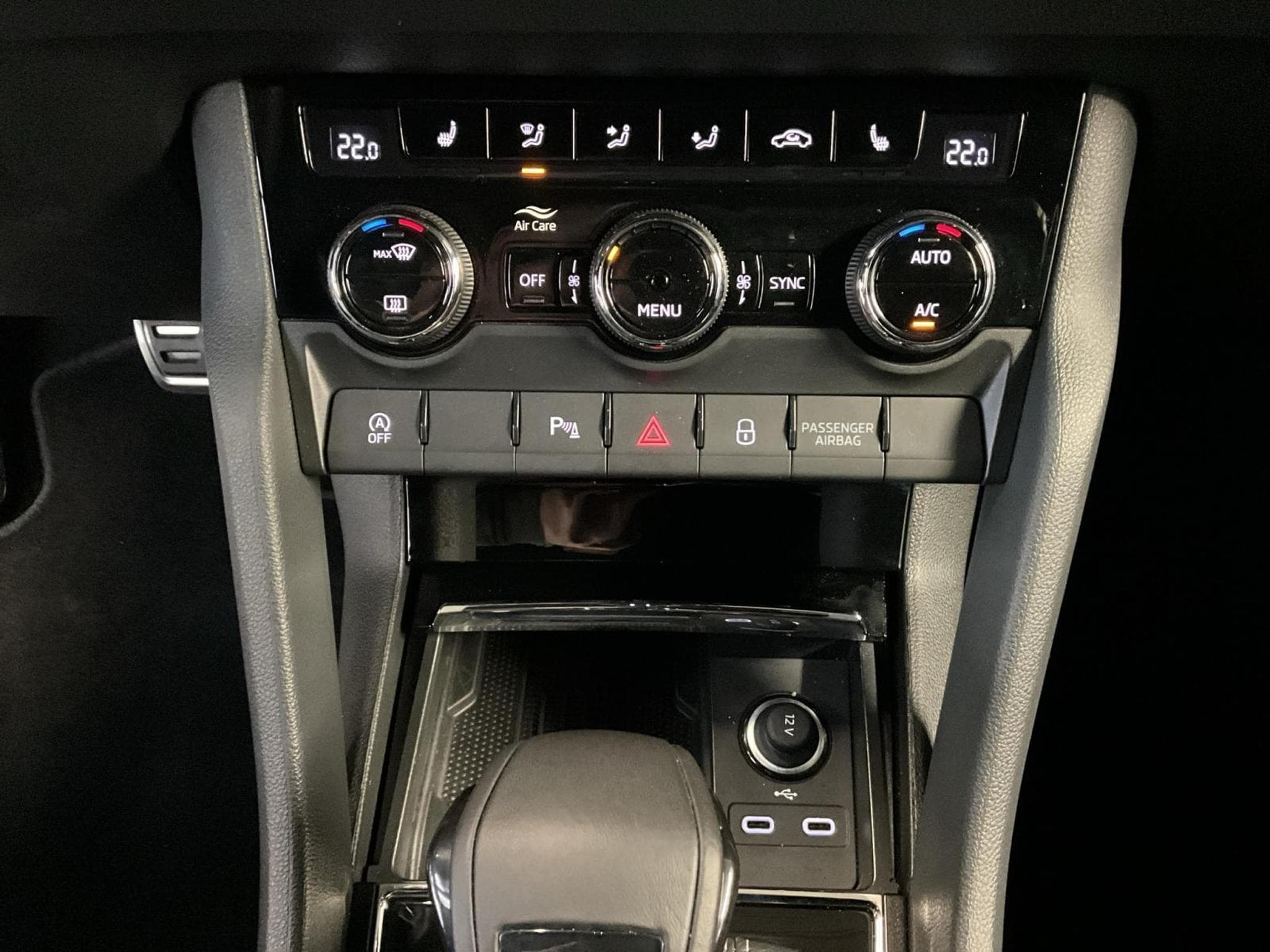 Skoda Karoq Sportline+DSG+Navi+LED (2025) - Foto 20