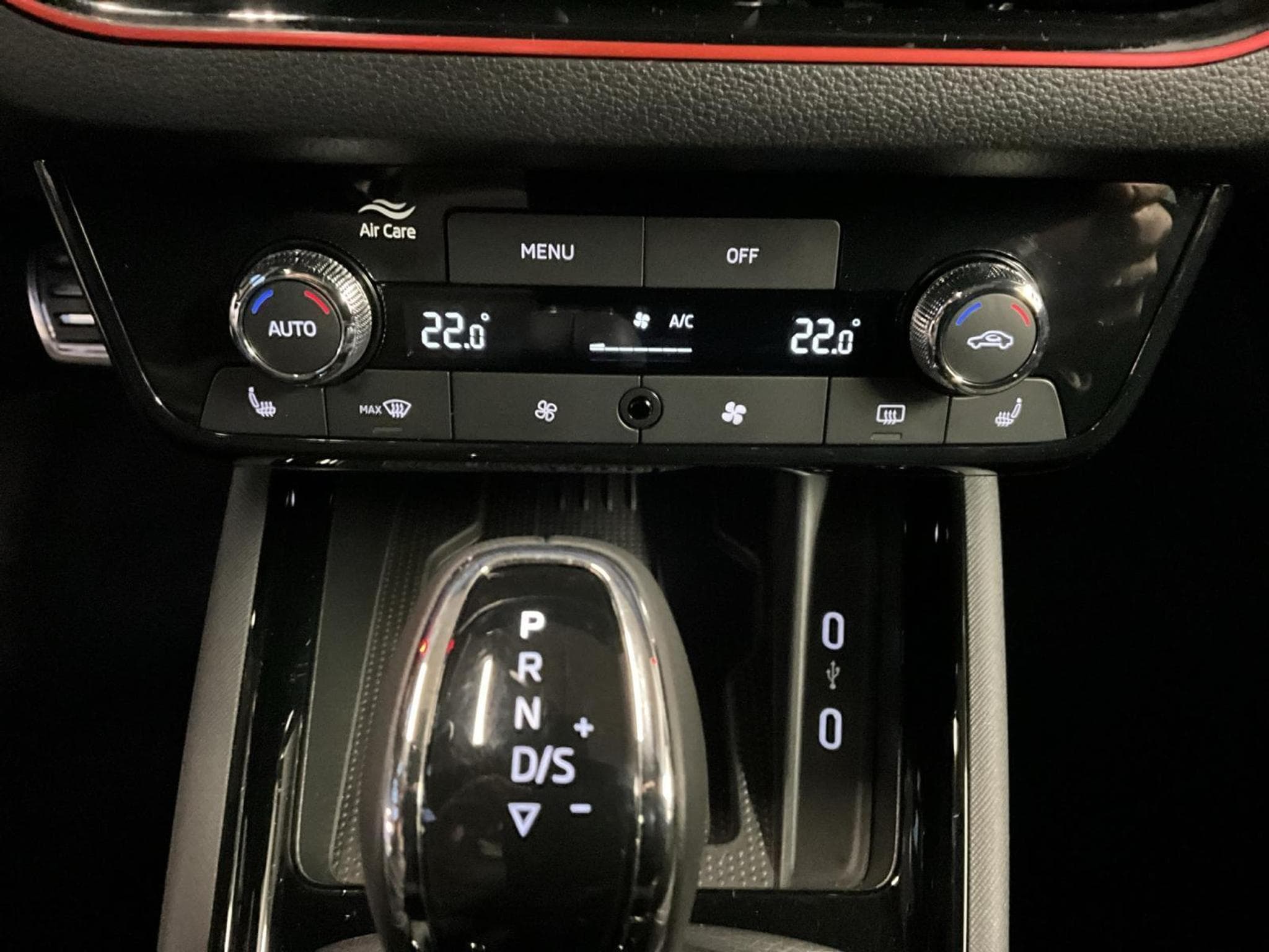 Skoda Scala Monte-Carlo+DSG+LED+Navi (2025) - Foto 20