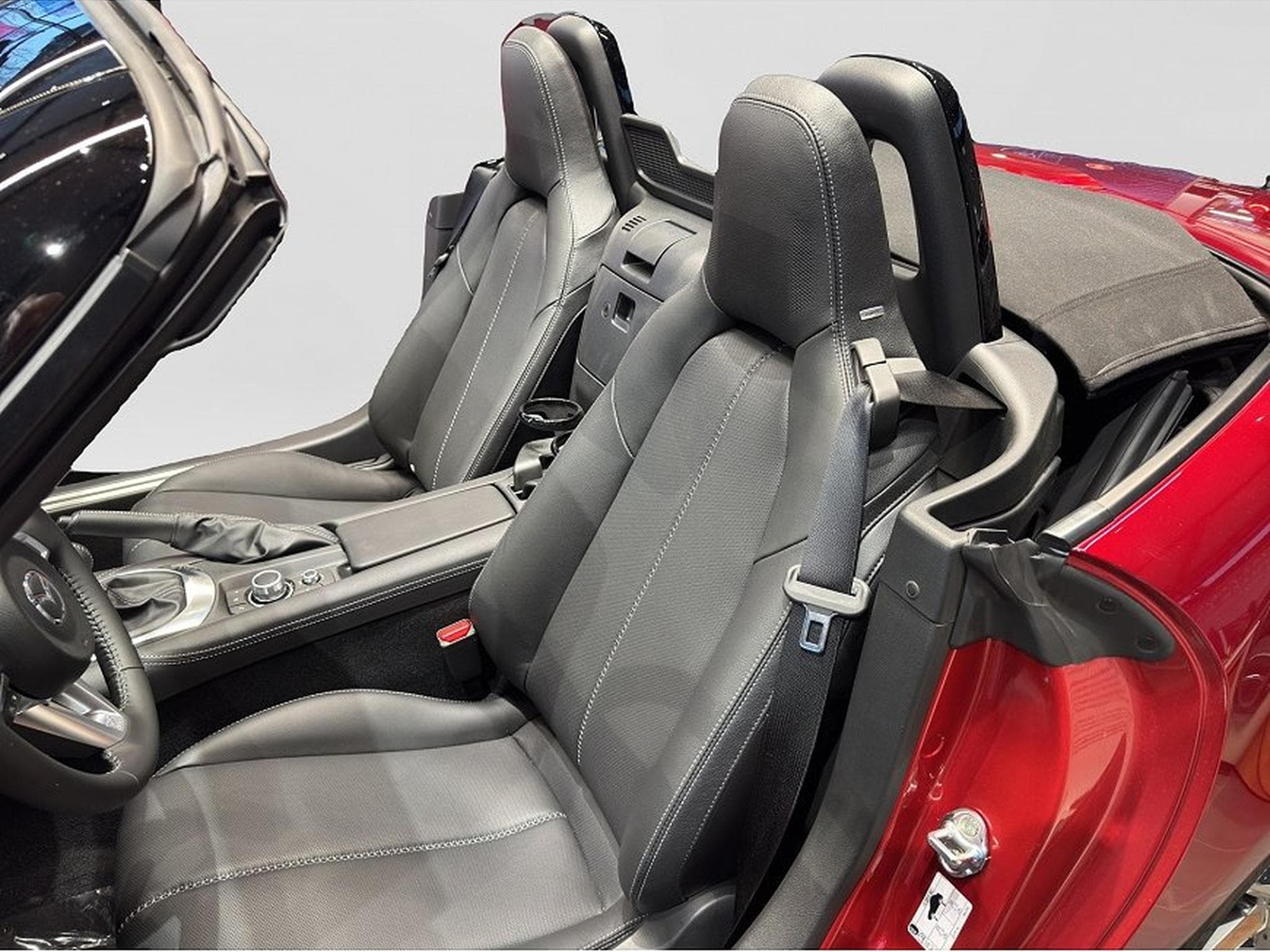 Mazda MX-5 (2025) - Photo 4