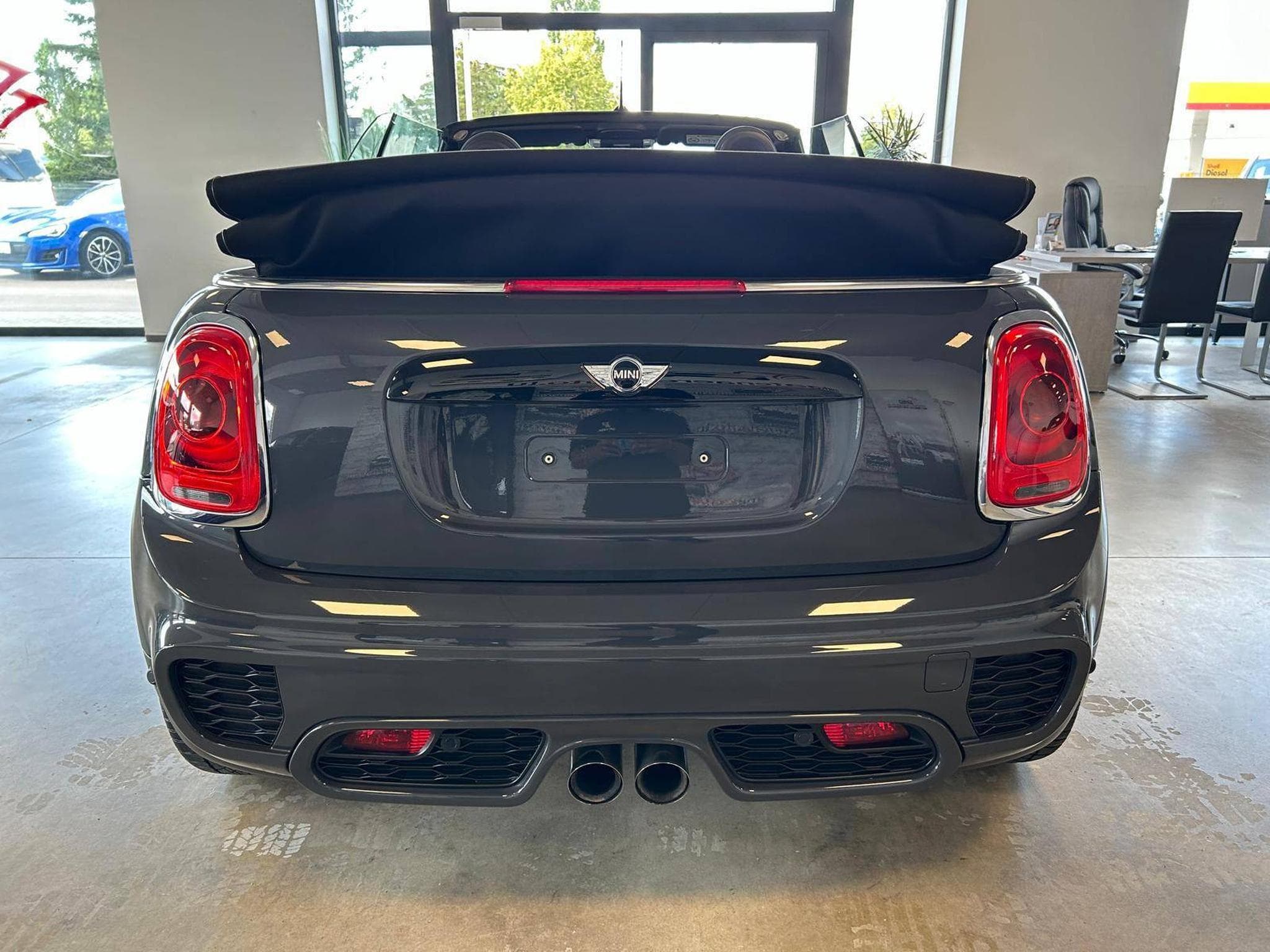 Mini Cabrio Cooper John Cooper Works (2017) - Foto 4