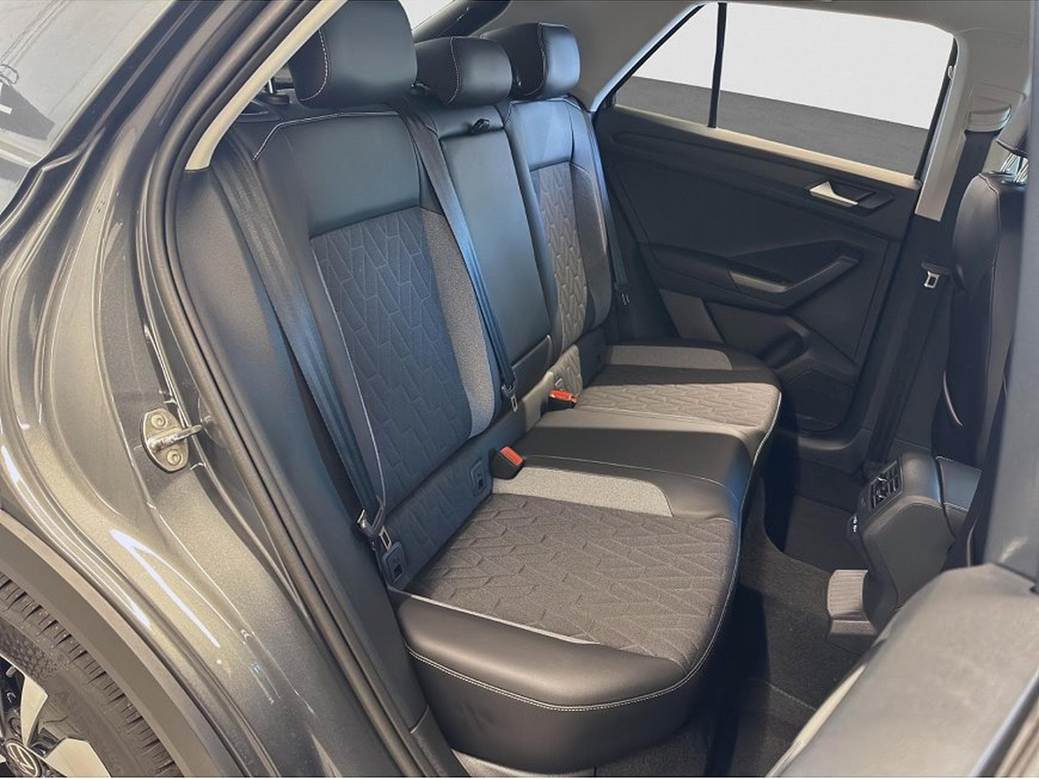 VW T-Roc (2025) - Foto 16