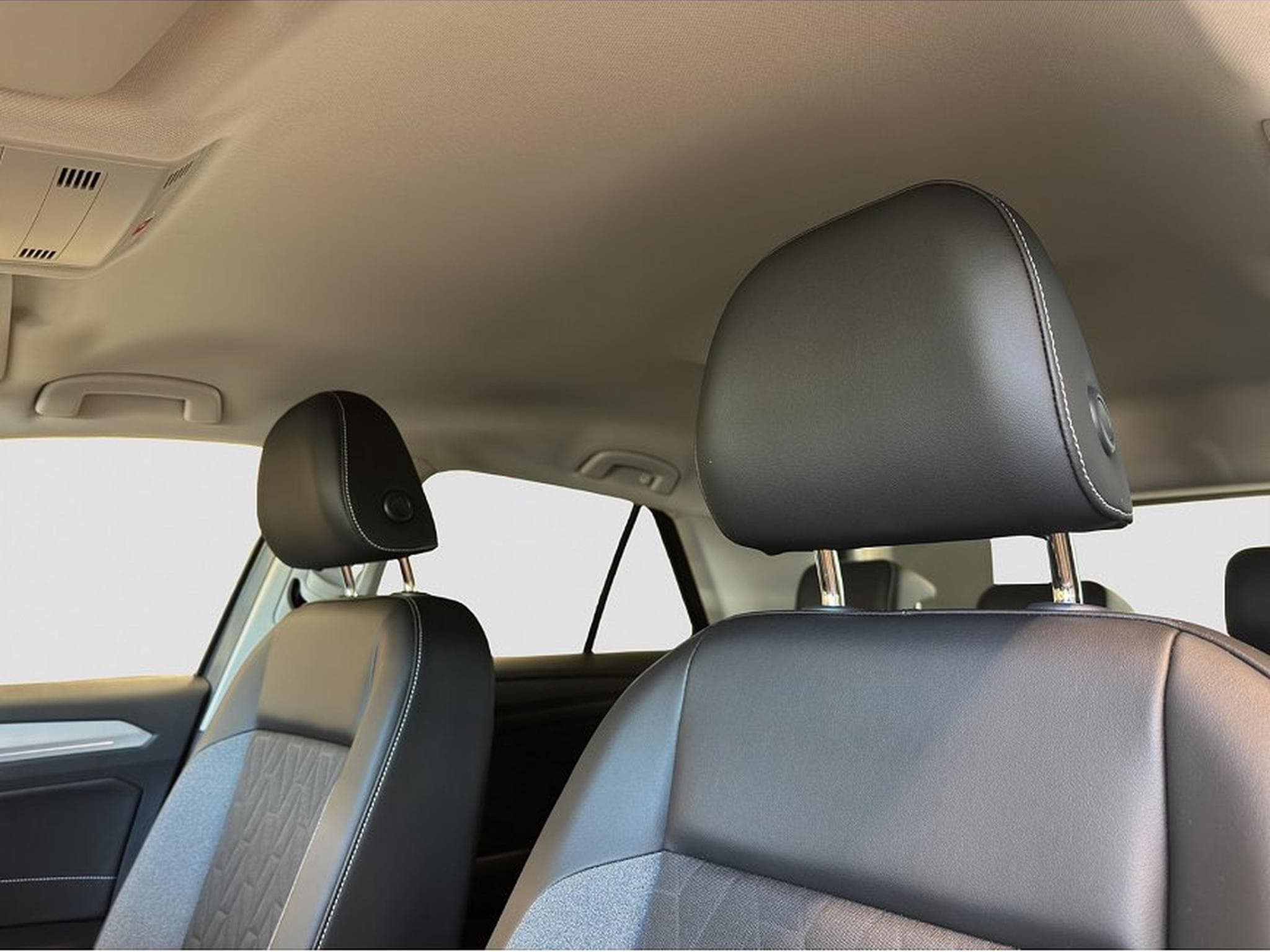 VW T-Roc (2025) - Foto 21