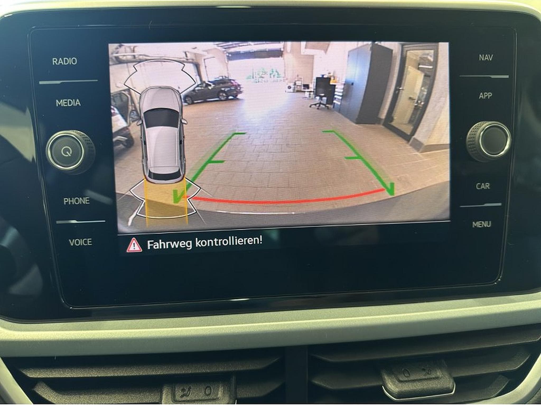 VW T-Roc (2025) - Foto 24