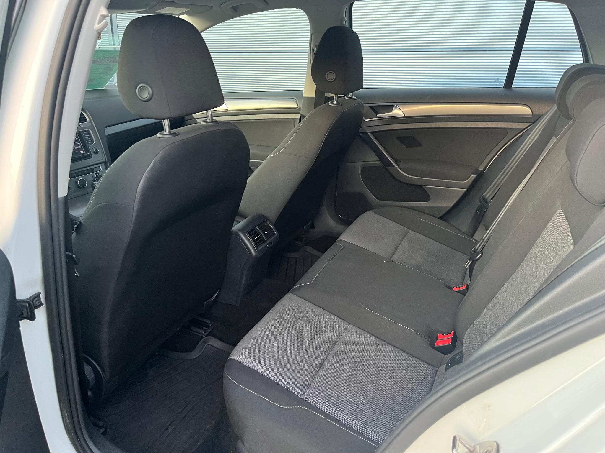 VW Golf 1.6 Tdi Dsg (2014) - Photo 11