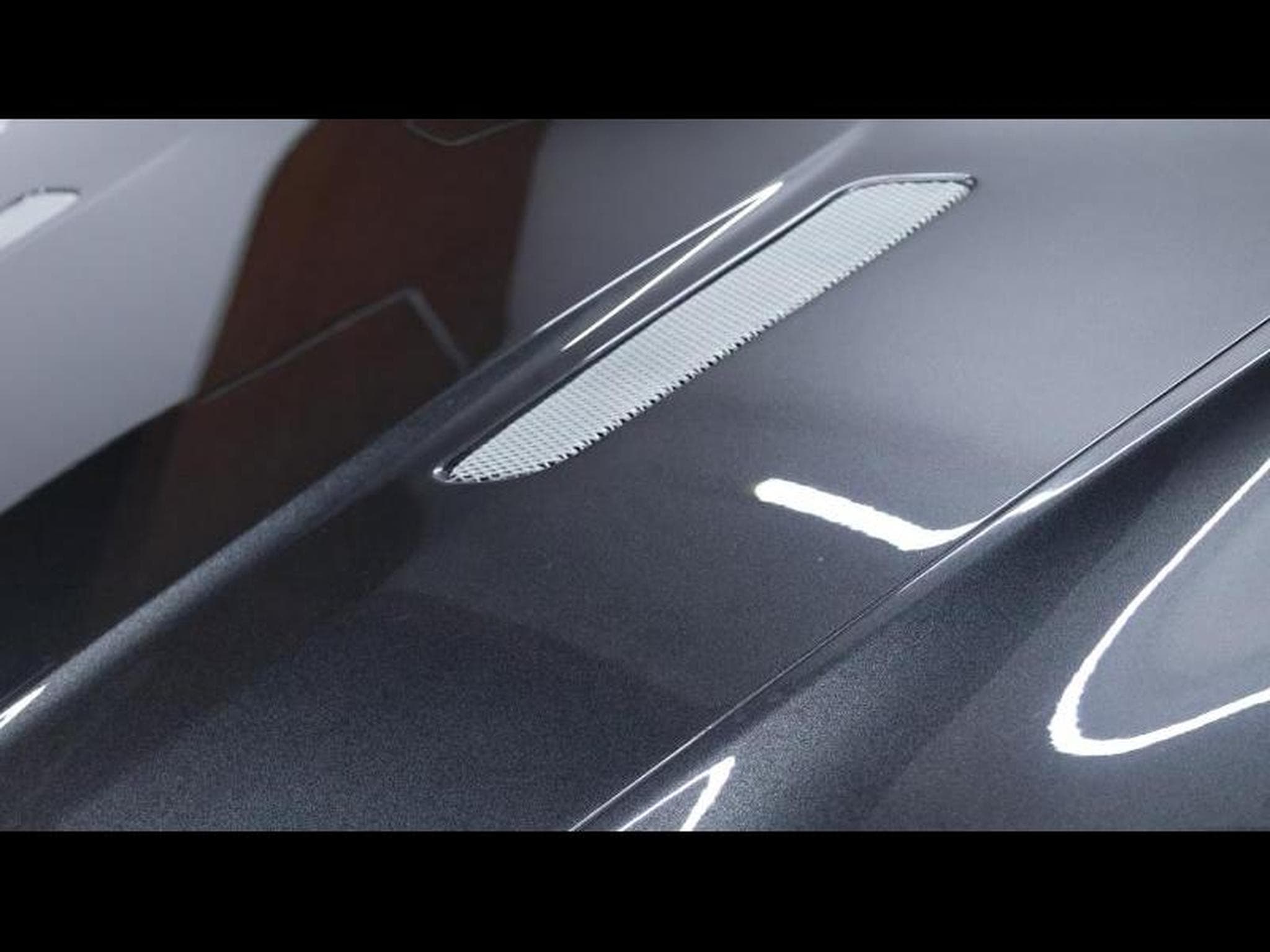 Aston-Martin V8 Vantage 4.7 S Roadster SP10 (2015) - Photo 19