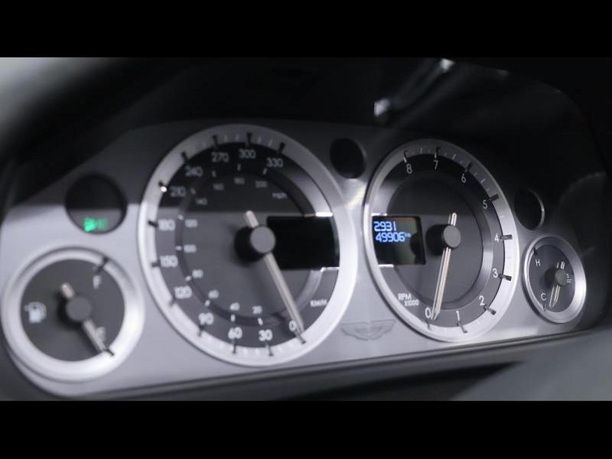 Aston-Martin V8 Vantage 4.7 S Roadster SP10 (2015) - Photo 30