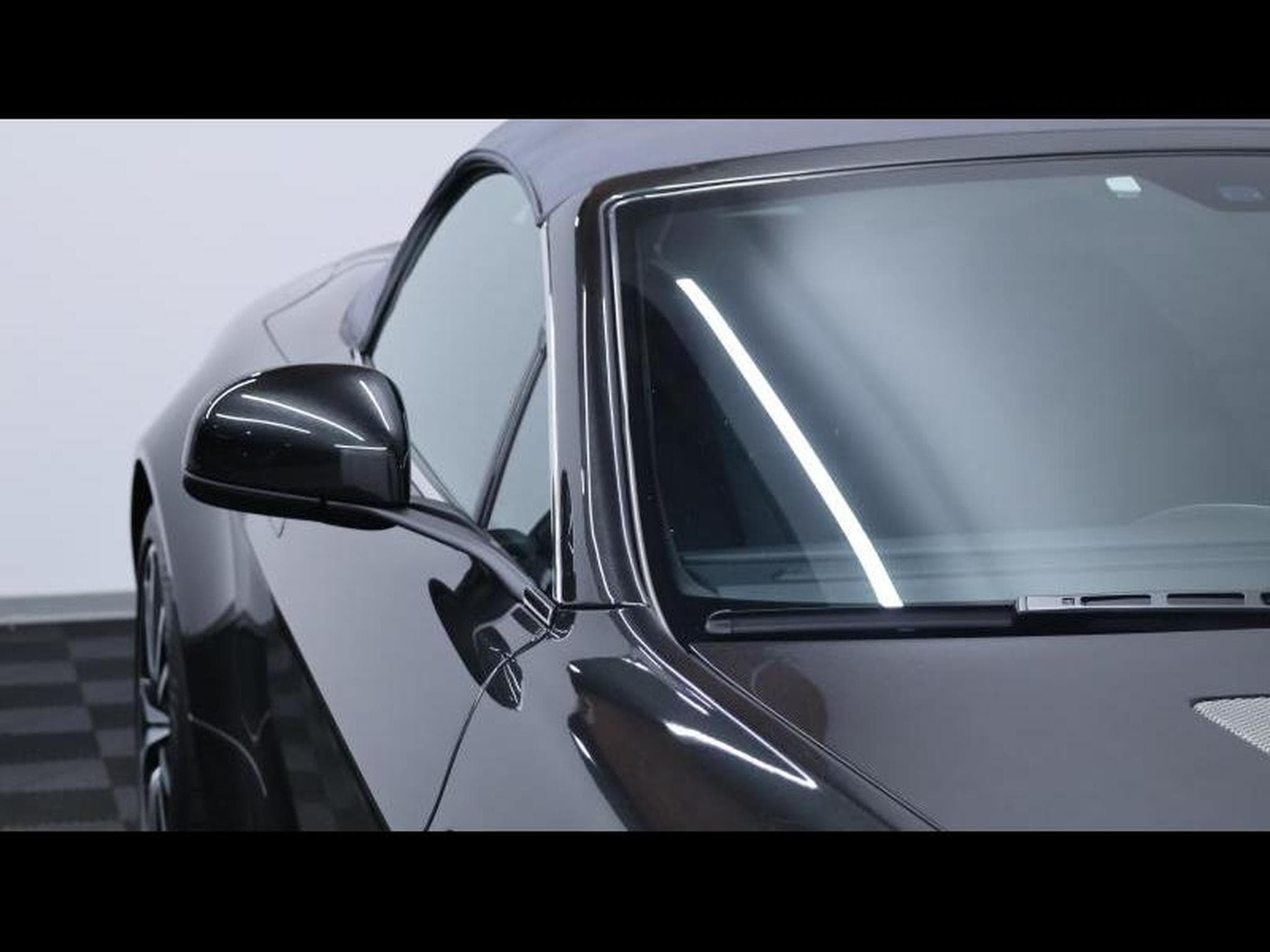 Aston-Martin V8 Vantage 4.7 S Roadster SP10 (2015) - Photo 8