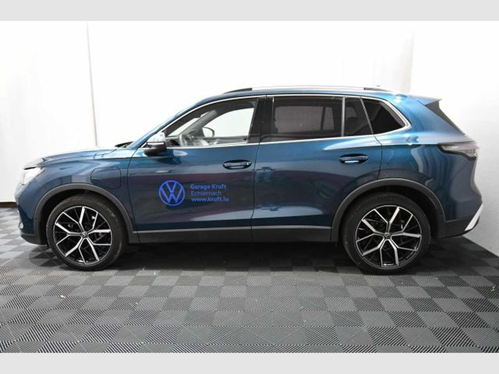 VW Tiguan Tiguan Plug-In-Hybrid 1.5 eHybrid OPF DSG Elegan (2025) - Foto 2