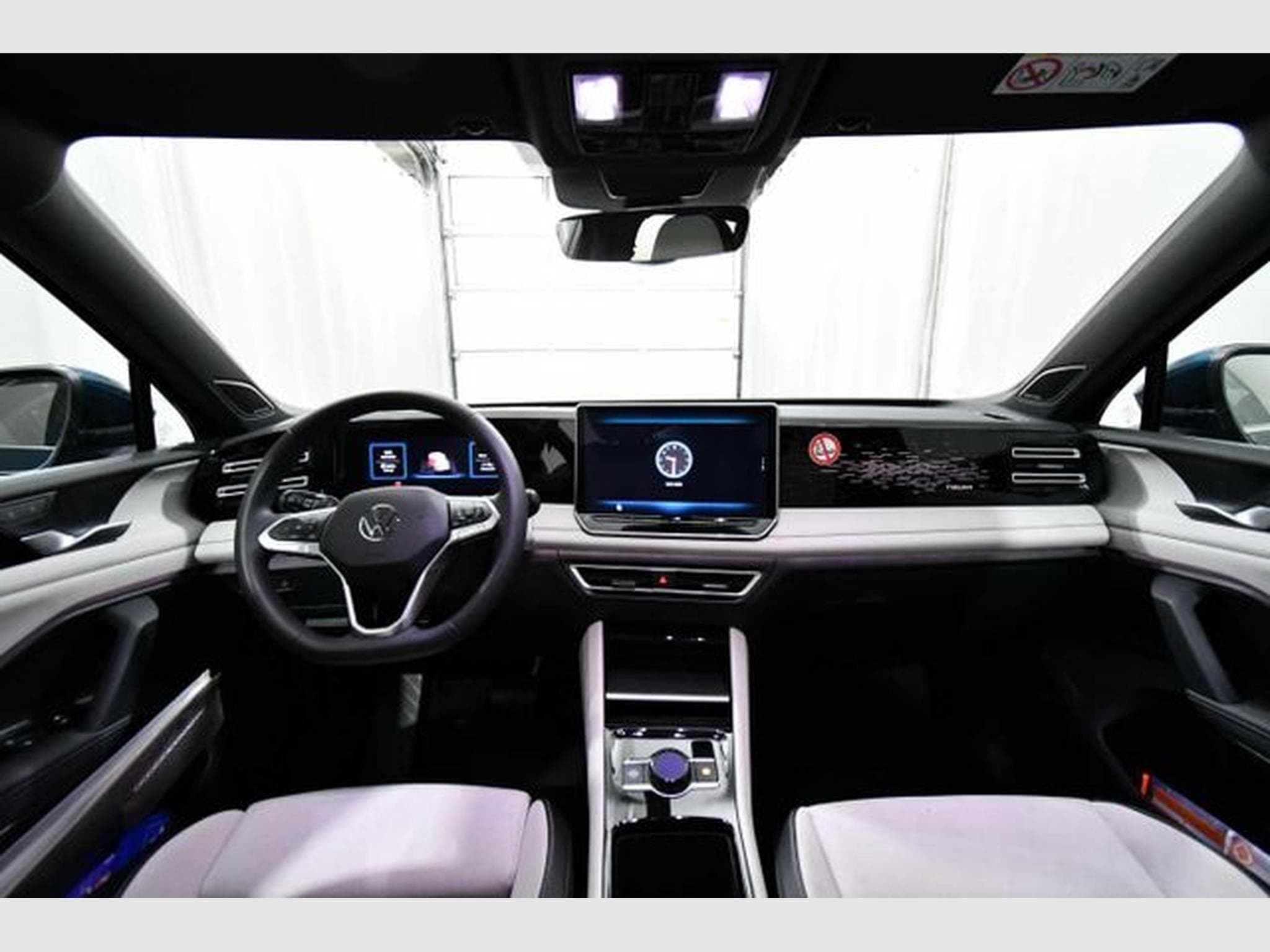 VW Tiguan Tiguan Plug-In-Hybrid 1.5 eHybrid OPF DSG Elegan (2025) - Foto 6