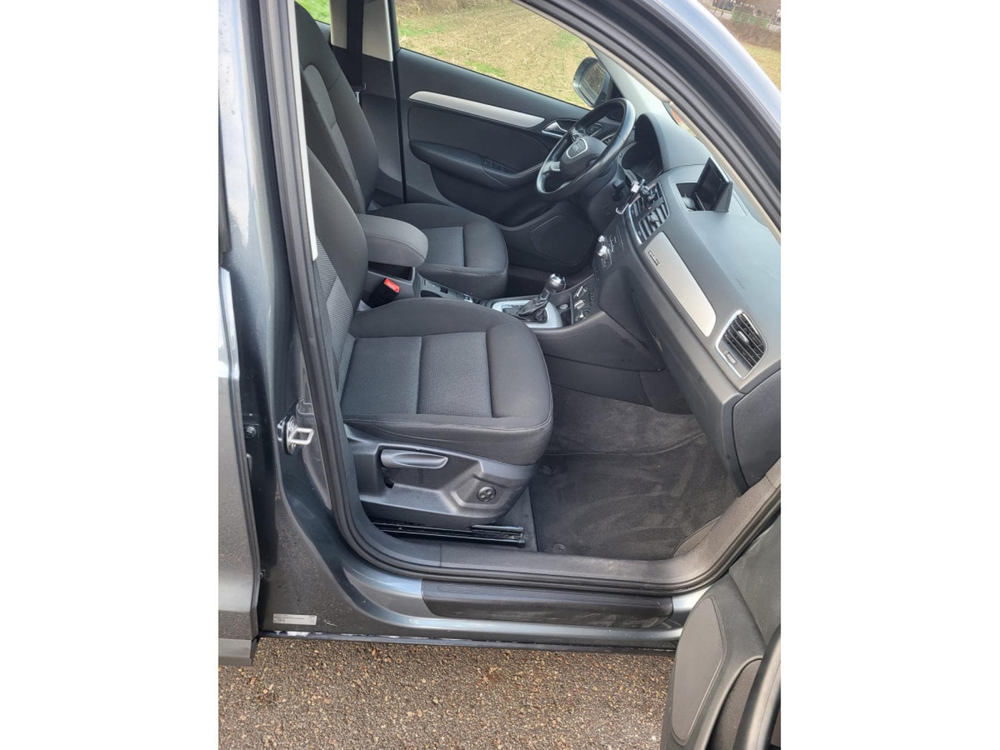 Audi Q3 2.0 TDI Quattro Aut. (2016) - Photo 5