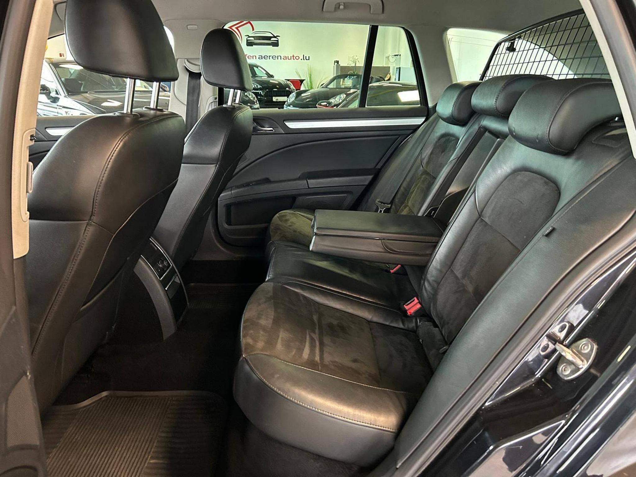 Skoda Superb Elegance (2012) - Photo 12