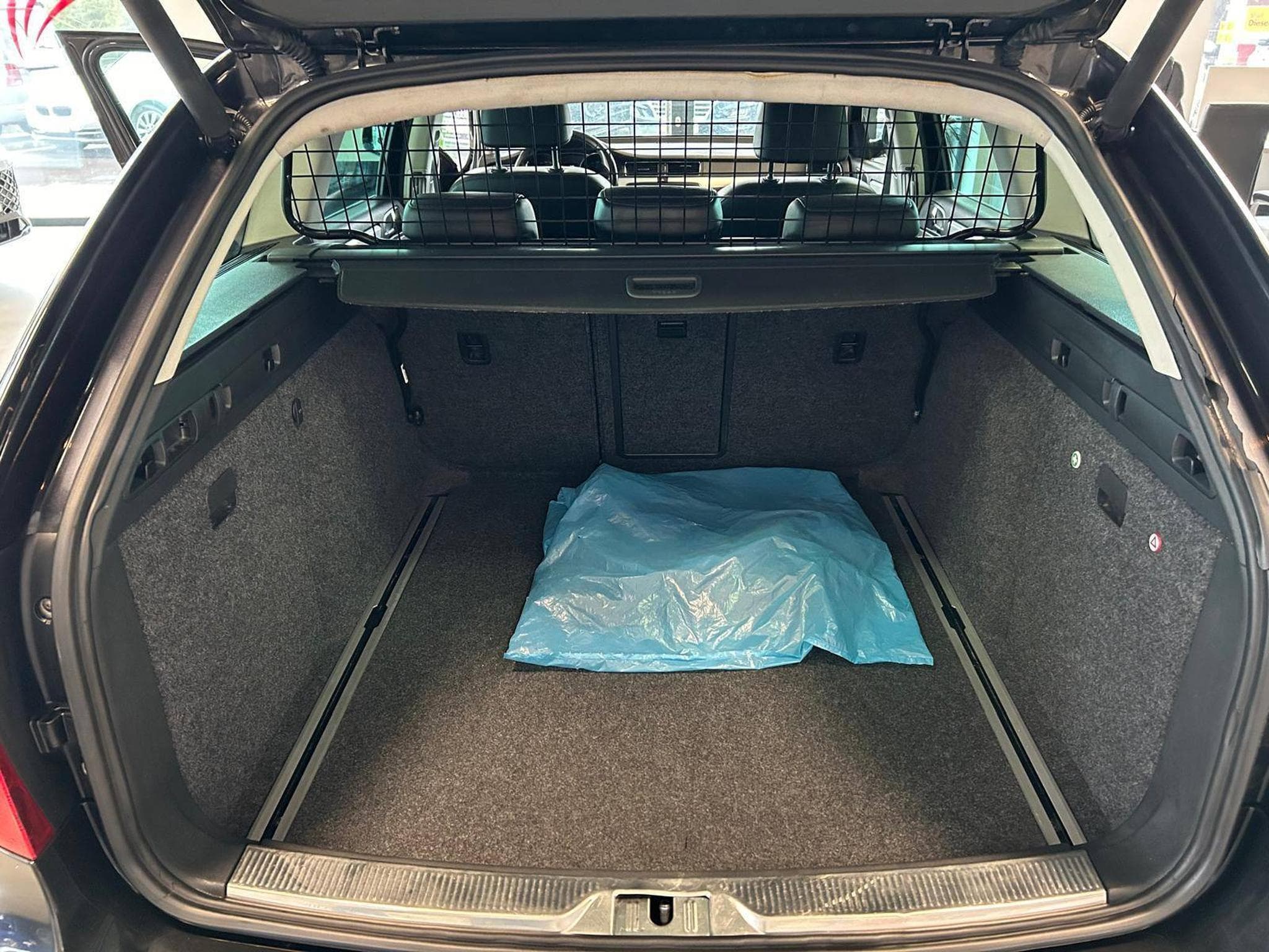 Skoda Superb Elegance (2012) - Photo 13