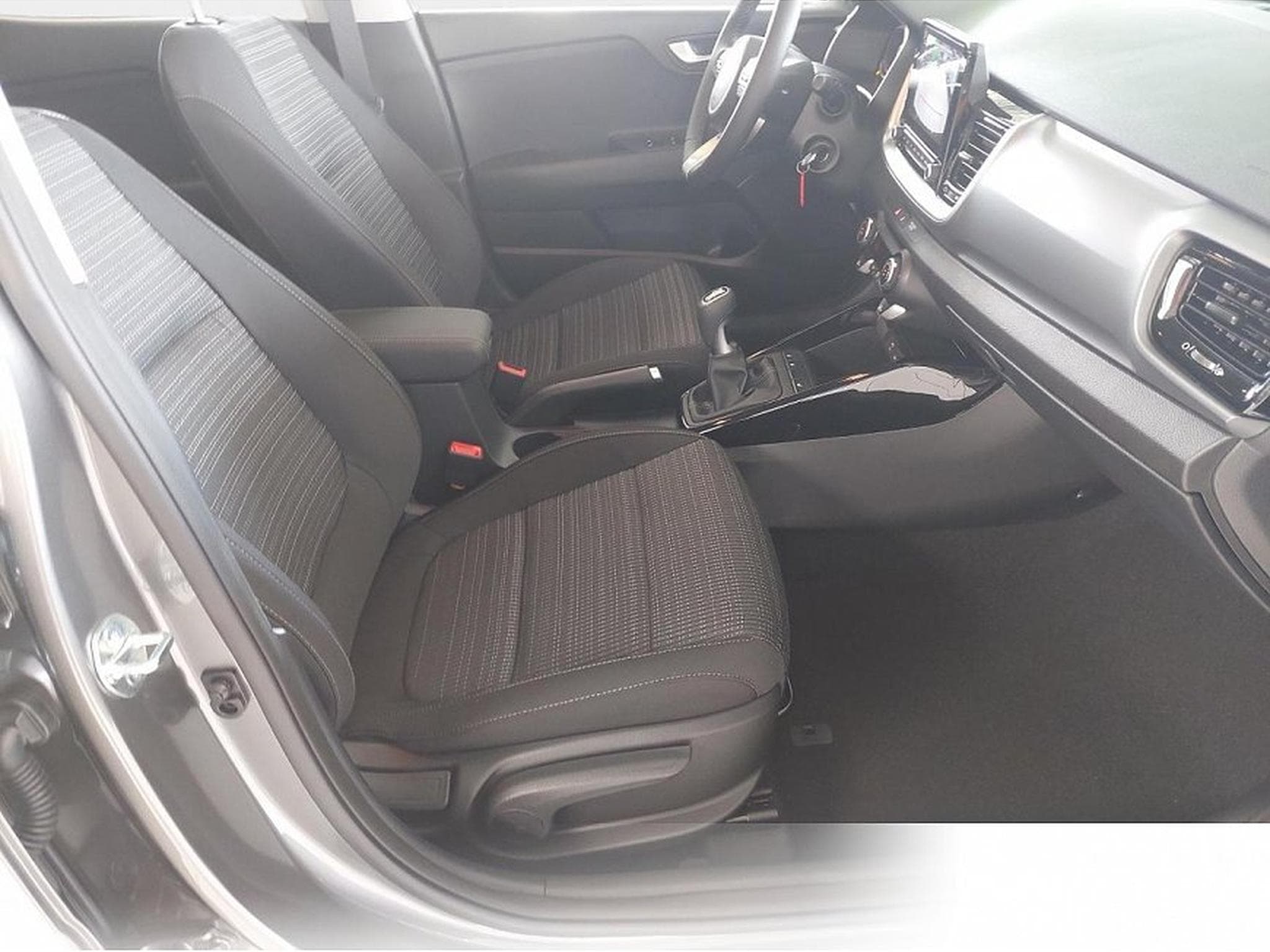 Kia Stonic (2026) - Foto 15