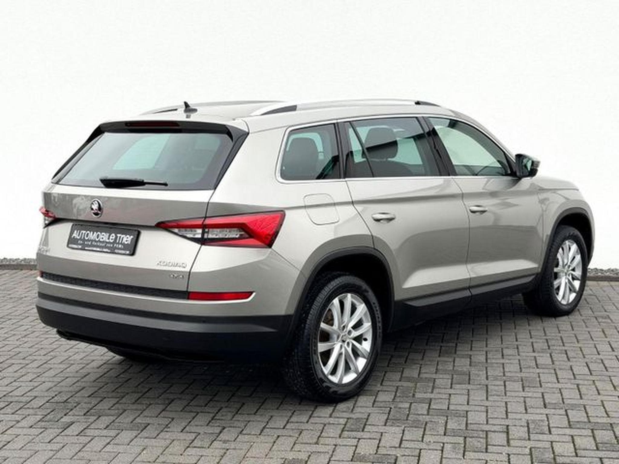 Skoda Kodiaq Kodiaq 2.0 TSI 4x4 DSG  /NAVI/LED/ACC/CAM°360/ (2018) - Photo 4