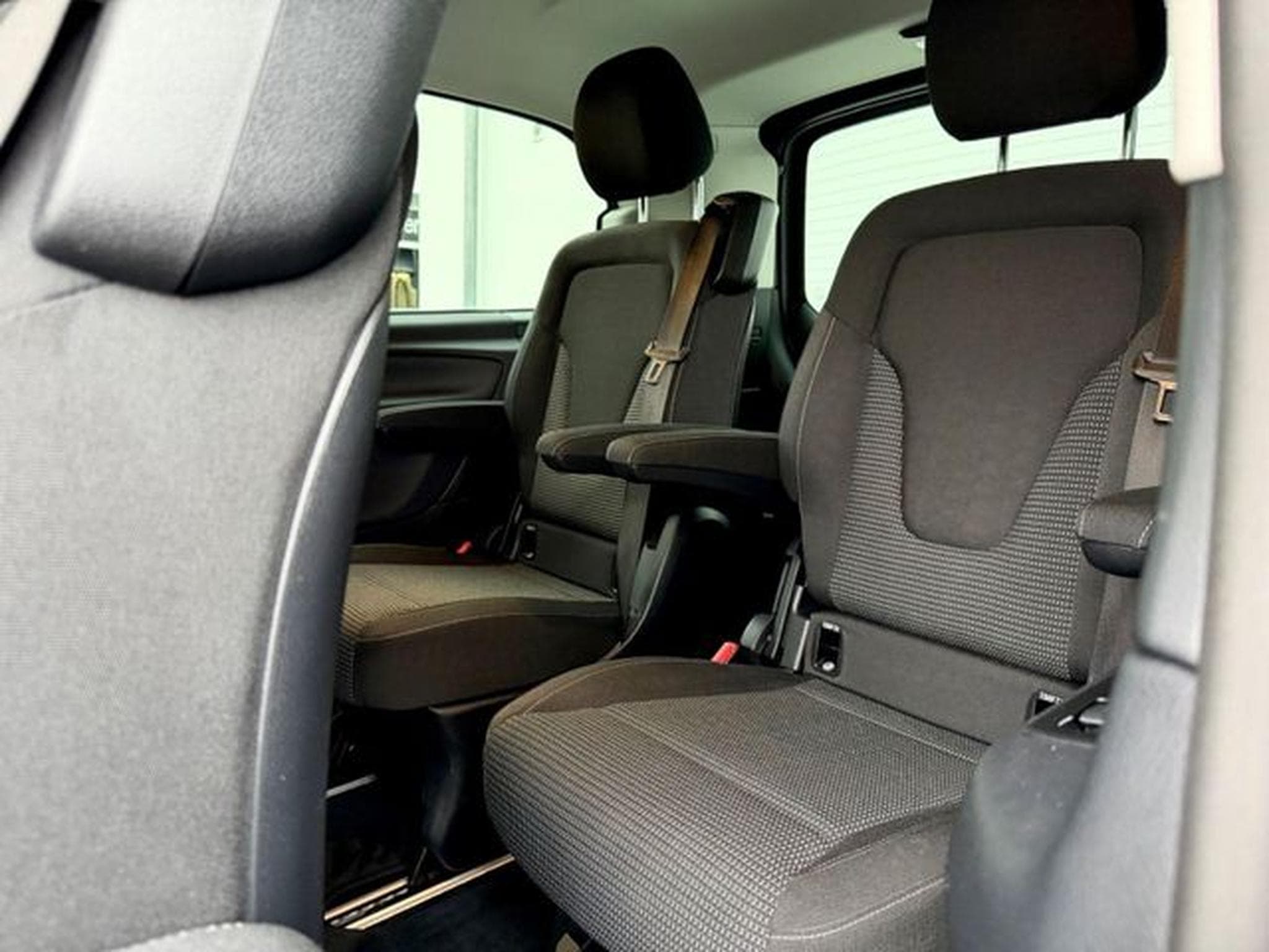 Mercedes V V 250d 4MATIC lang /NAVI/LED/AHK/CAM/GARANTIE/ (2021) - Photo 14