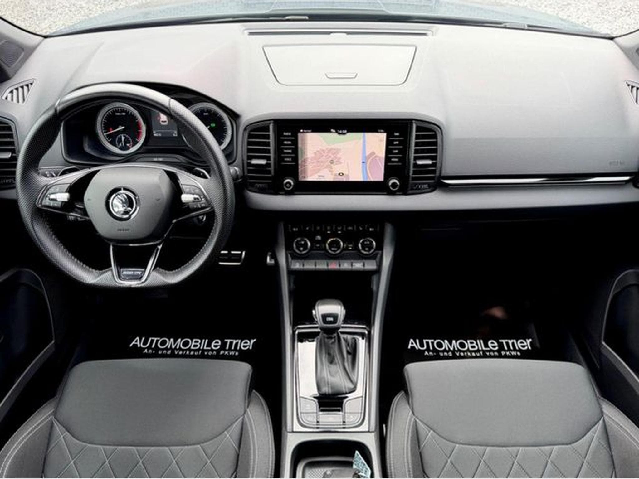 Skoda Karoq Karoq Sportline 1.5 TSI DSG / NAVI/LED/ACC/AHK/ (2021) - Foto 11